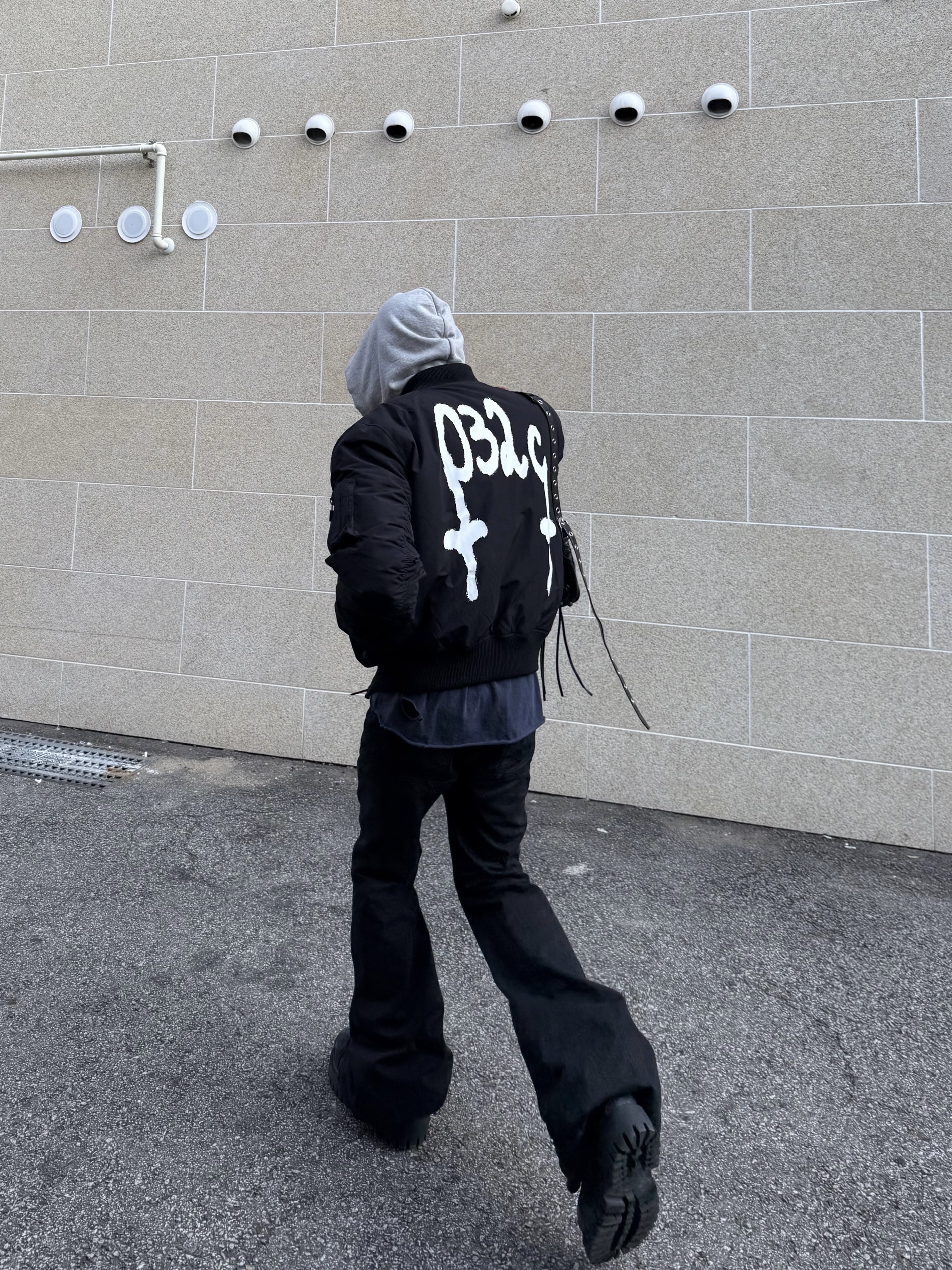 032c Mayhem Bomber Jacket Black, Project G/R EMS Washed T-Shirt 착용 스타일 - 1