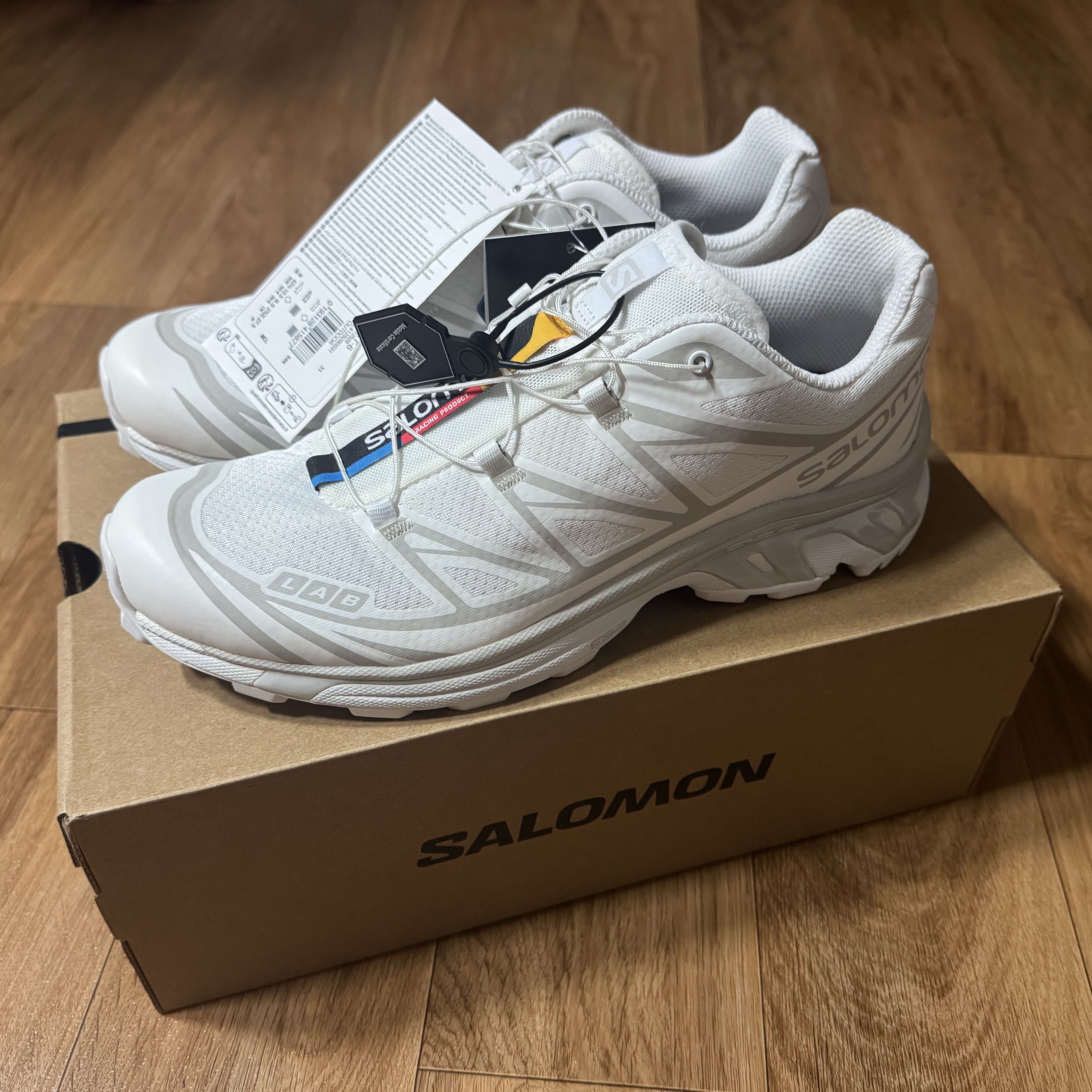 Salomon XT-6 ADV White 착용 스타일