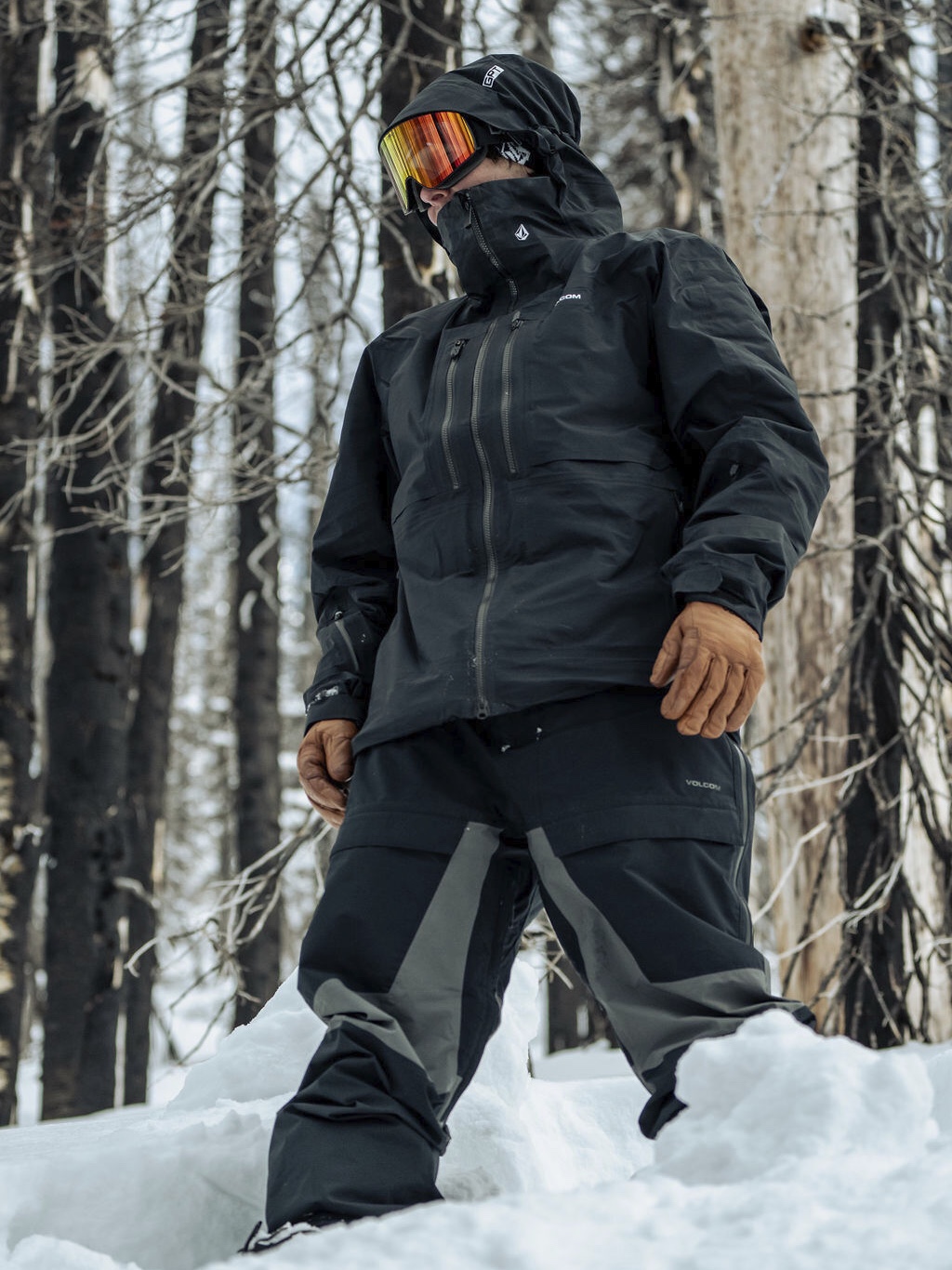 Volcom Mens Rnge Stretch Gore-Tex Pant Black, Volcom Mens Guch Stretch Gore Jacket Black 착용 스타일 - 1