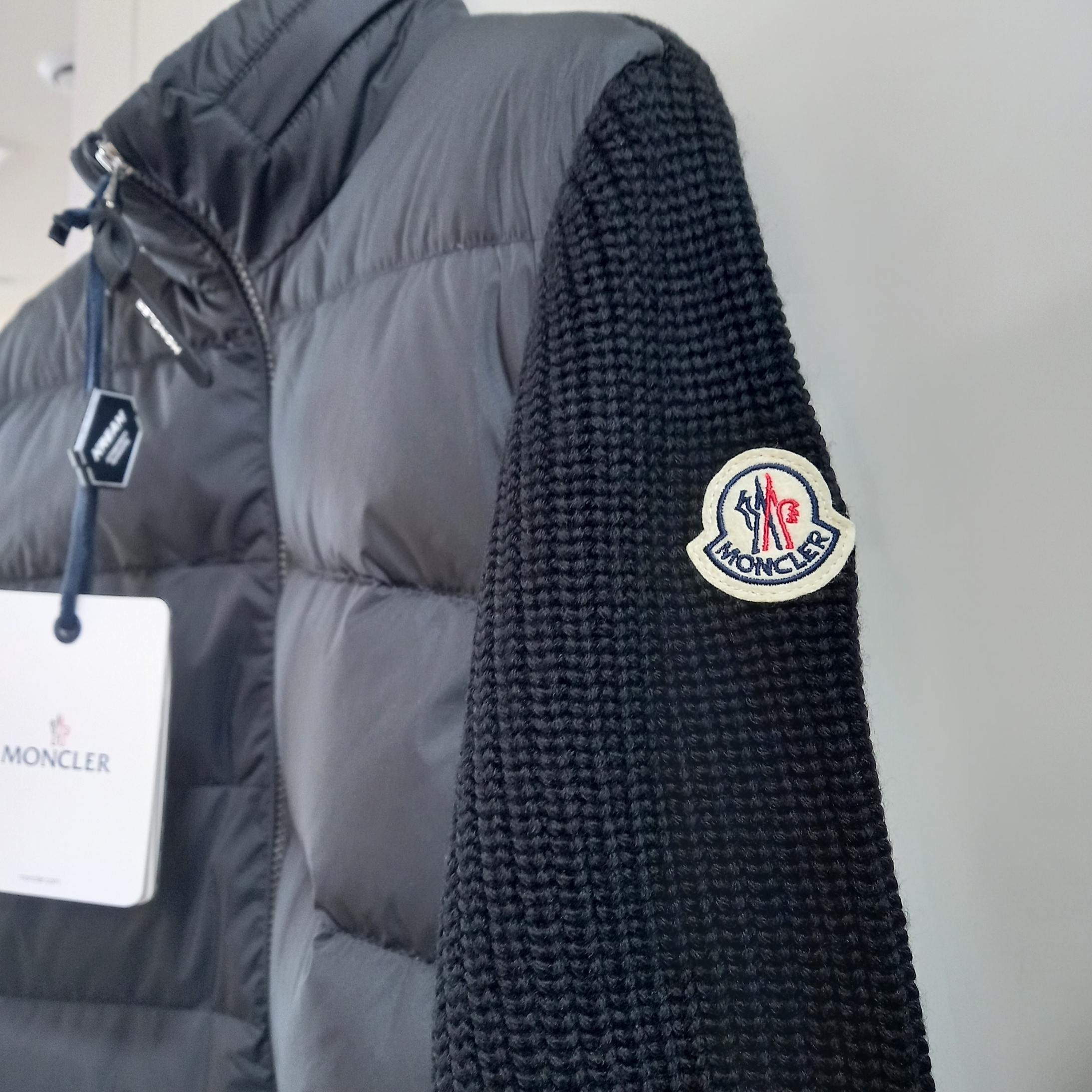 Moncler Padded Wool Zip-Up Hoodie Black - 24FW 착용 스타일 - 2