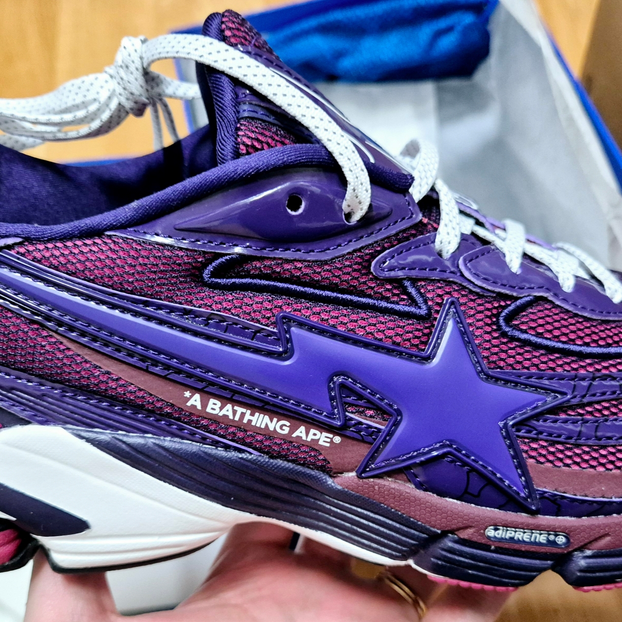 Adidas x BAPE Orketro Dark Purple Cloud White 착용 스타일 - 4