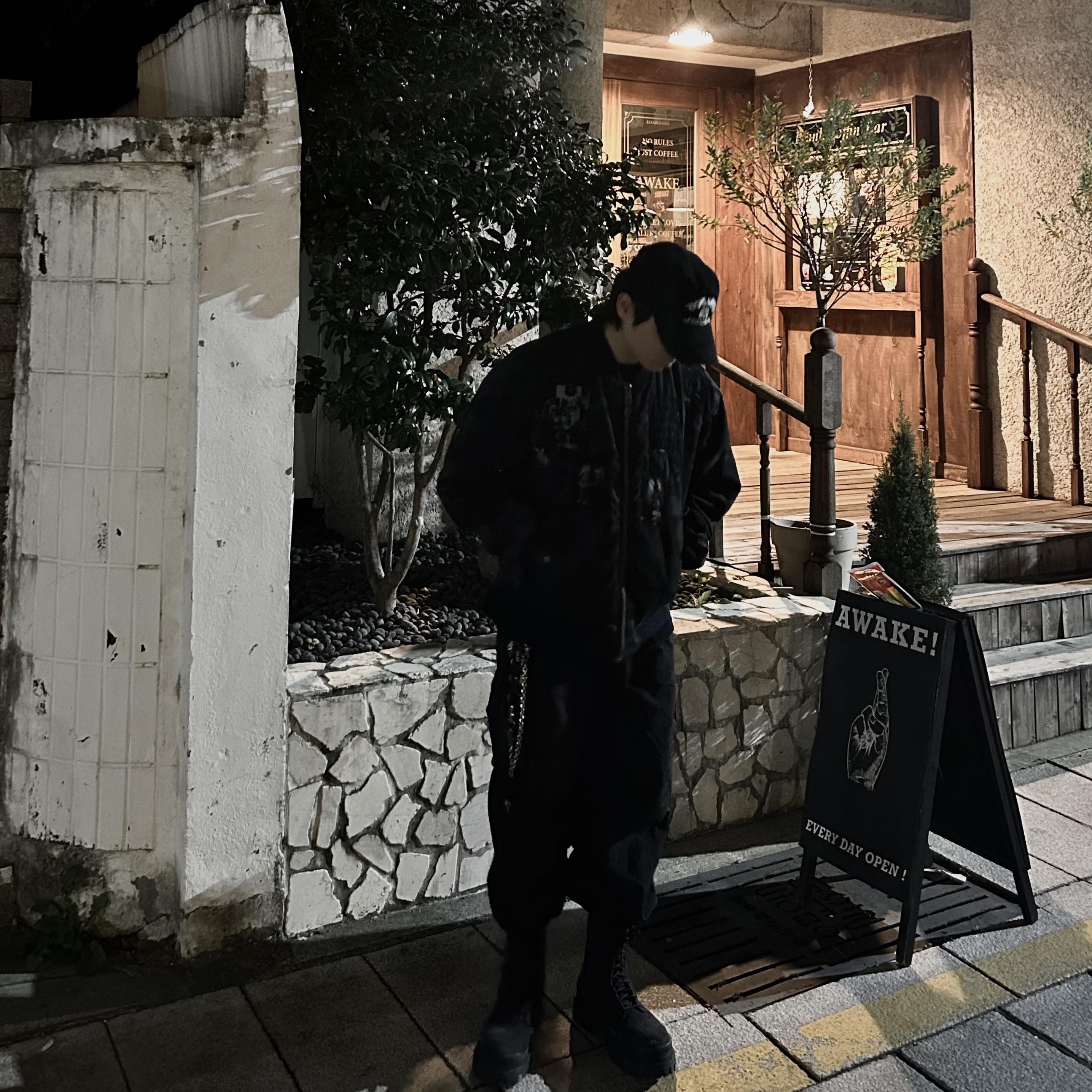 Balenciaga Combat Strike 20mm Boots Black, [더블적립] ETCE Boy Hood Destroyed Cap Black 착용 스타일 - 1