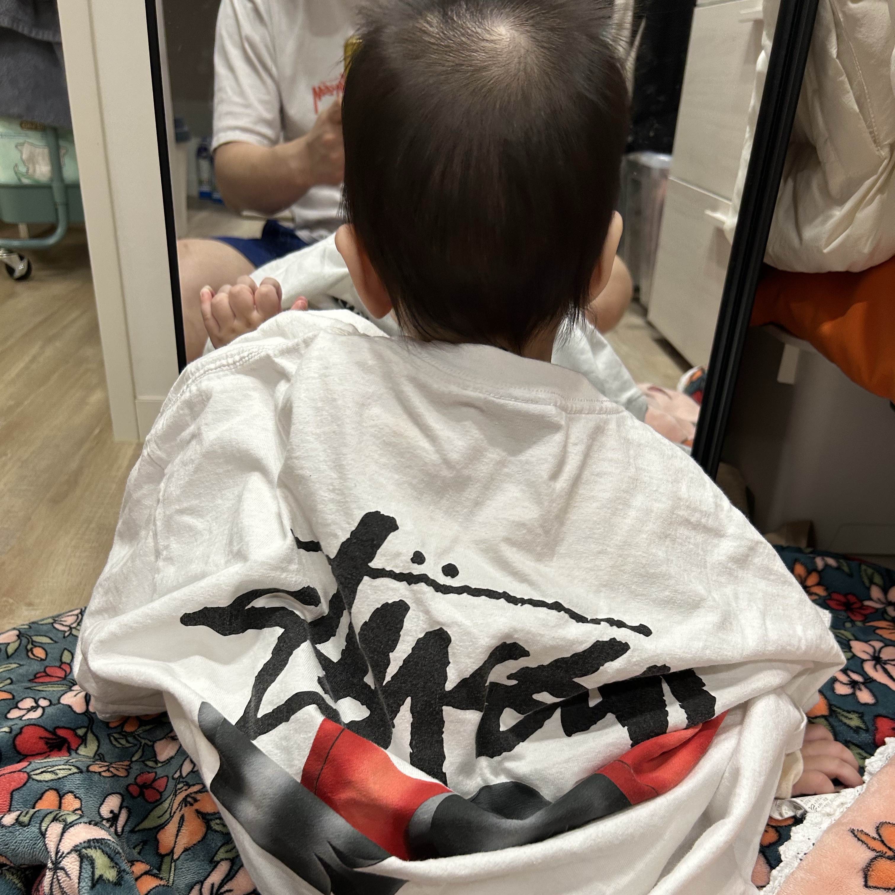 Stussy Suits T-Shirt White, Stussy Stock Seoul Hood Black 착용 스타일 - 1