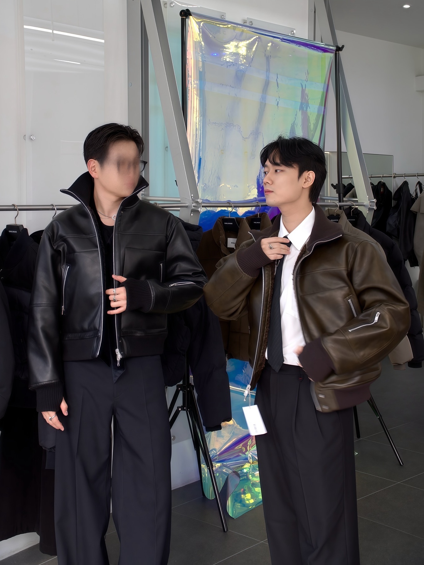 Haleine Highneck Reversible Faux Shearling Blouson Brown (VJ424), Haleine Highneck Reversible Faux Shearling Blouson Black (VJ423) 착용 스타일