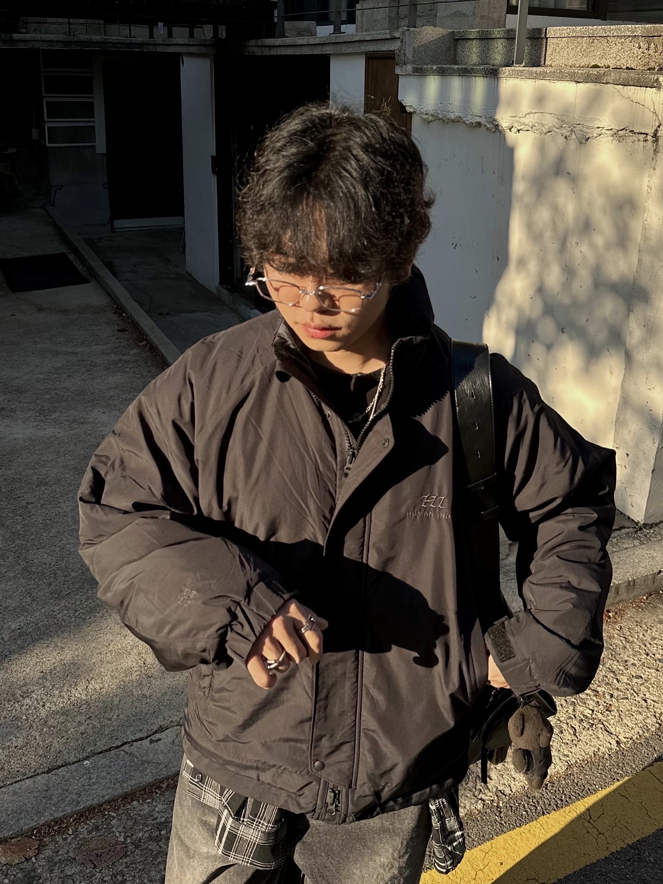 Polyteru Human Index Human Loosed Half Zip Knit Gray, Balenciaga Stapler Sneaker Beige Grey 착용 스타일 - 6