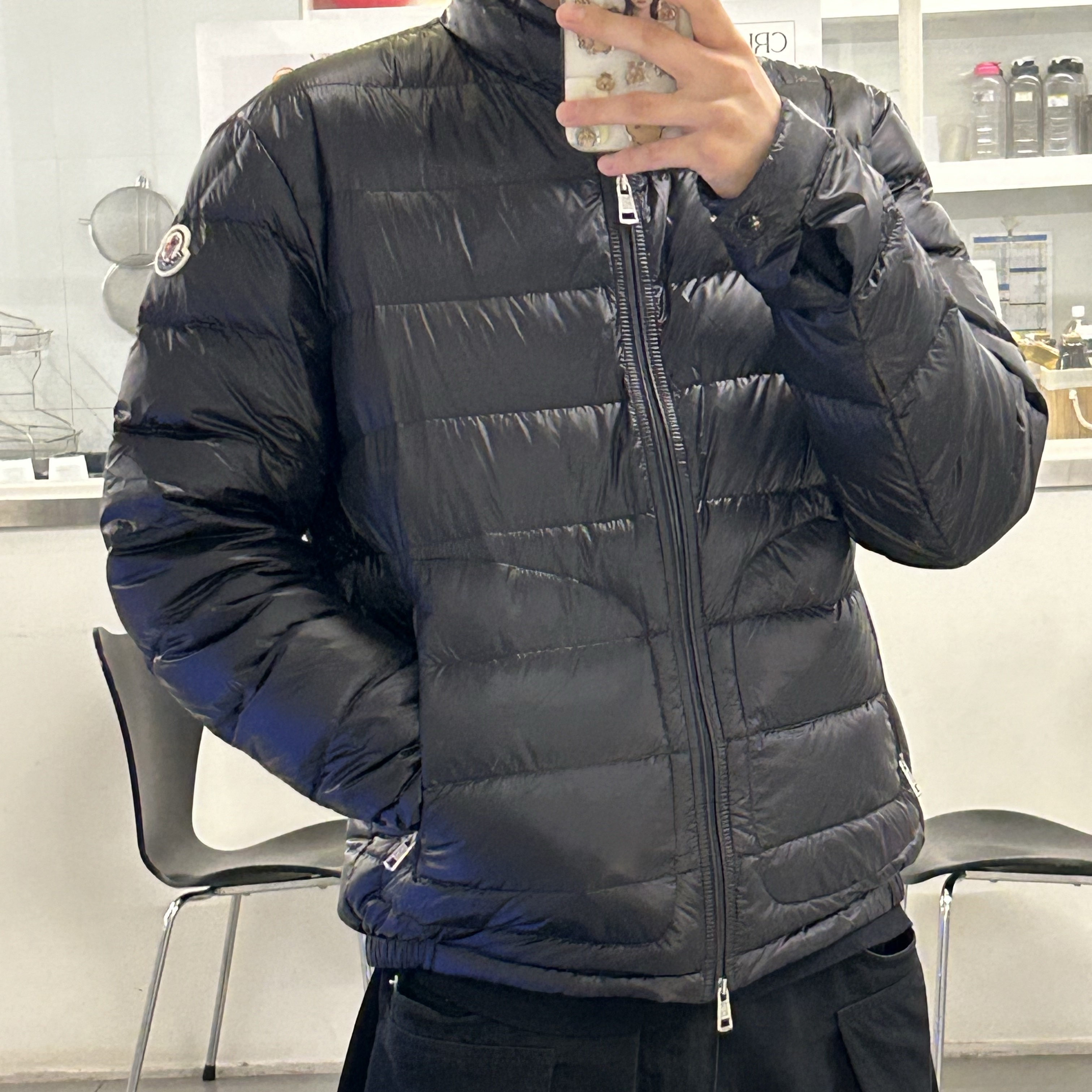 Moncler Acorus Short Down Jacket Black - 24SS 착용 스타일 - 1