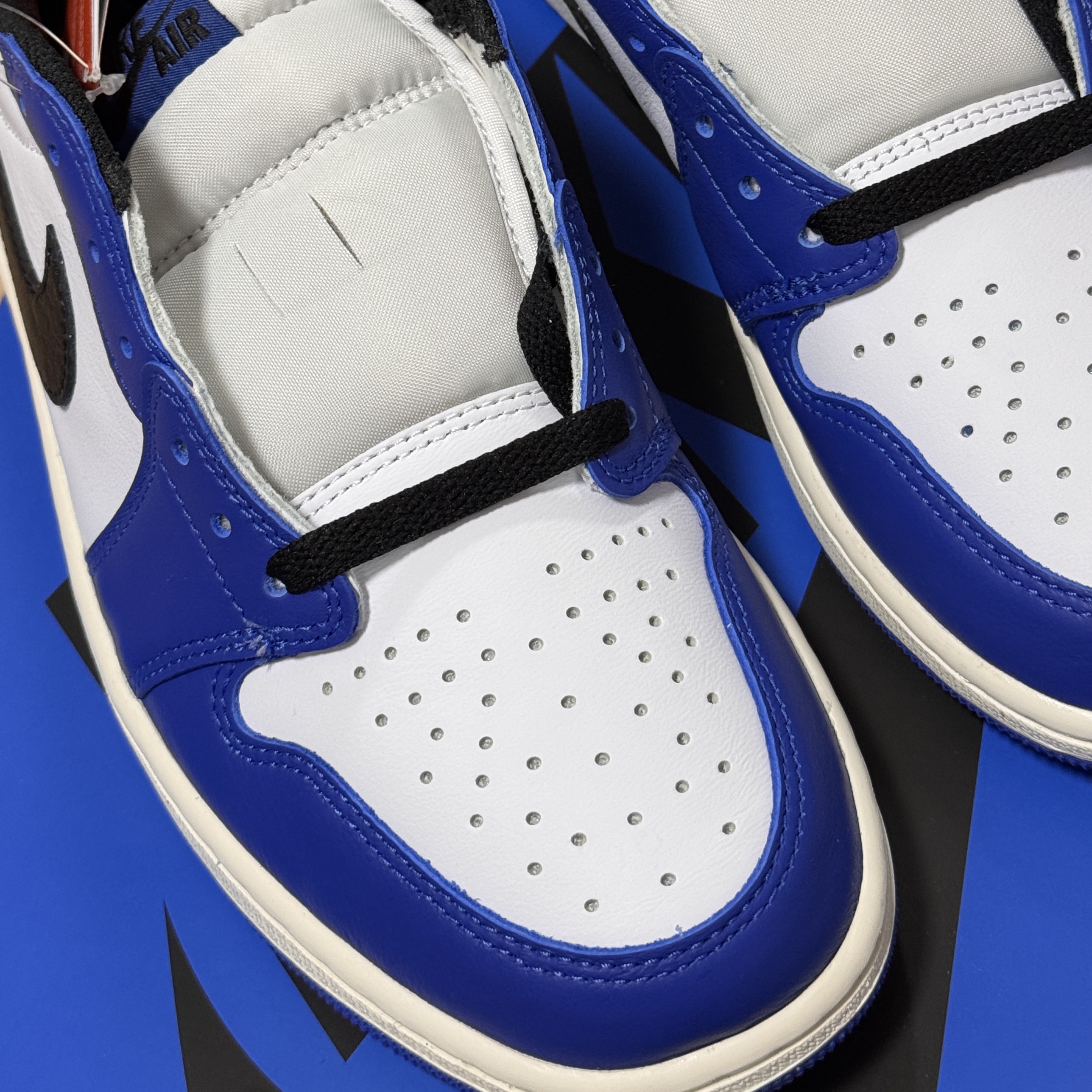 Jordan 1 Retro Low OG Game Royal 착용 스타일 - 3