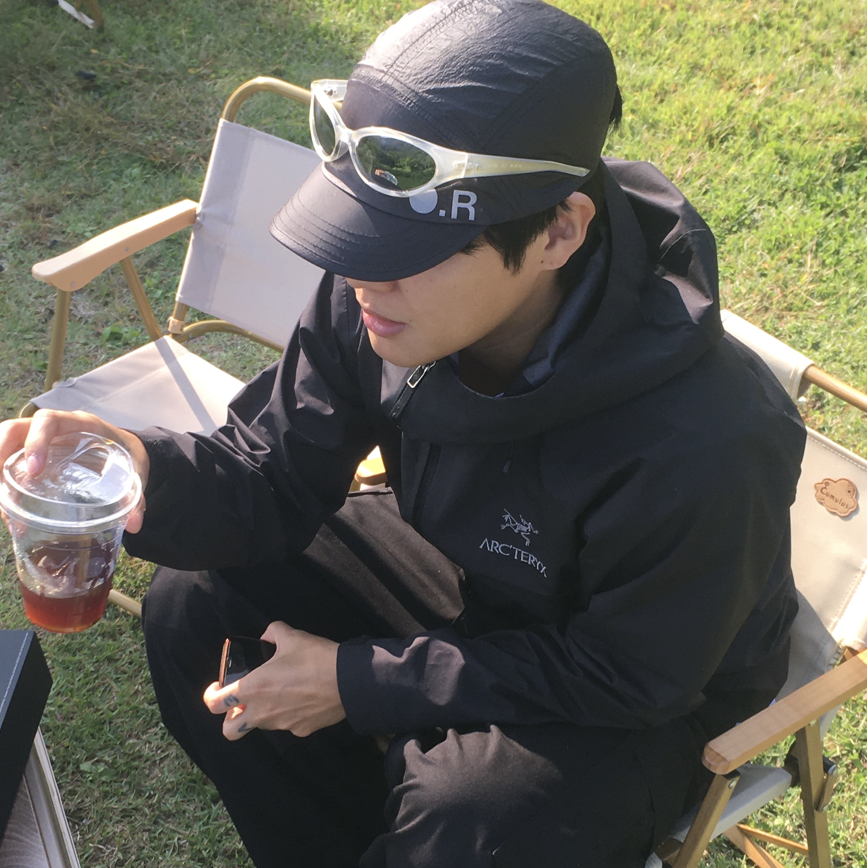 Optimistic Runners Nylon Cap Black 착용 스타일 - 3