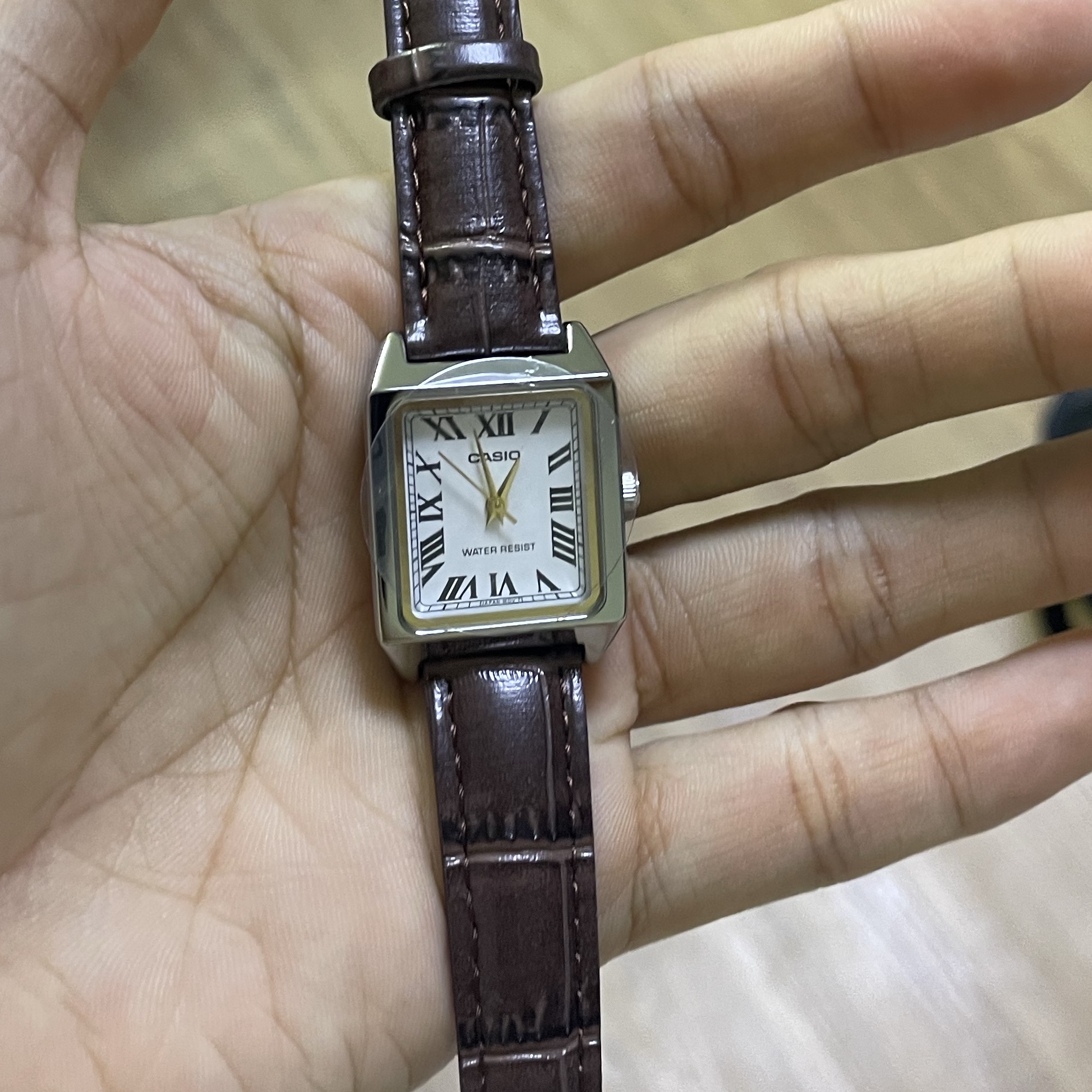 Casio LTP-V007L-7B2 착용 스타일