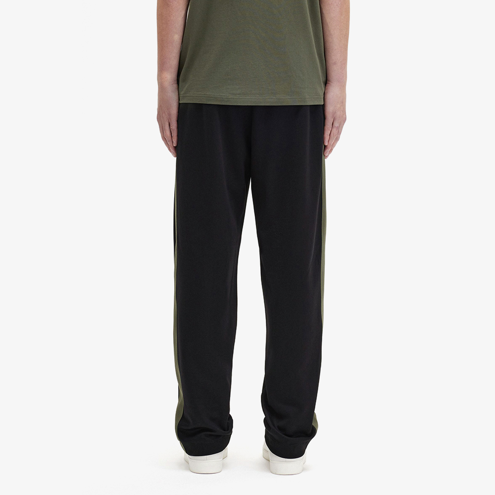 프레드페리 테잎 디테일 트랙 팬츠 블랙(Fred Perry Tape Detail Track Pant Black) - 4