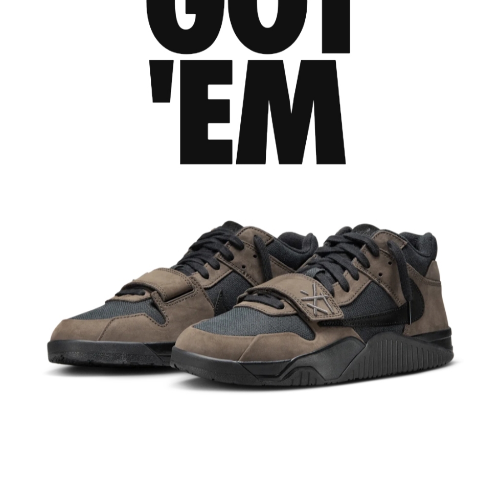 Jordan x Travis Scott Jumpman Jack TR Black and Dark Mocha 착용 스타일