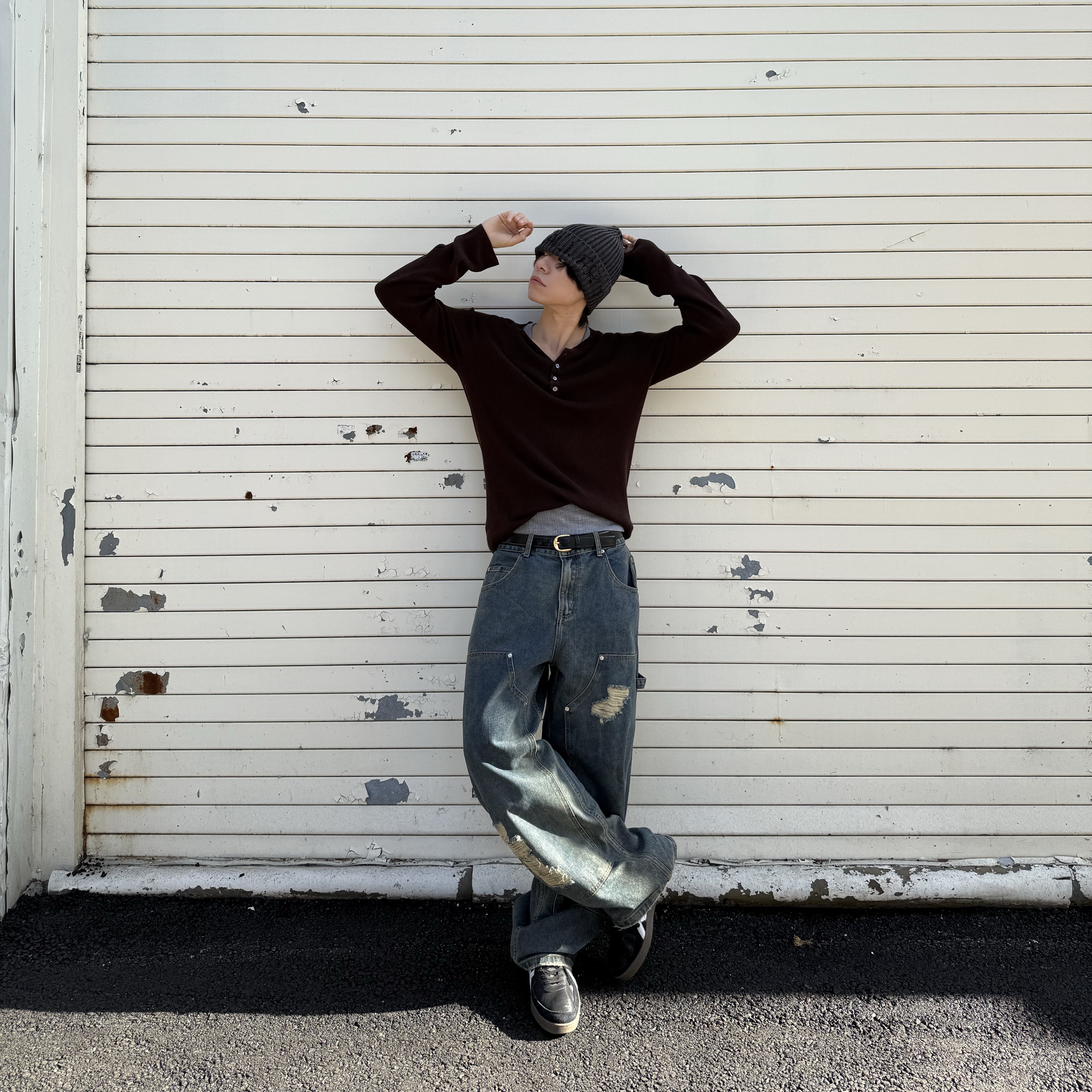 [KREAM 단독] Millo Archive Damage Carpenter Pants Vintage Blue 착용 스타일 - 2