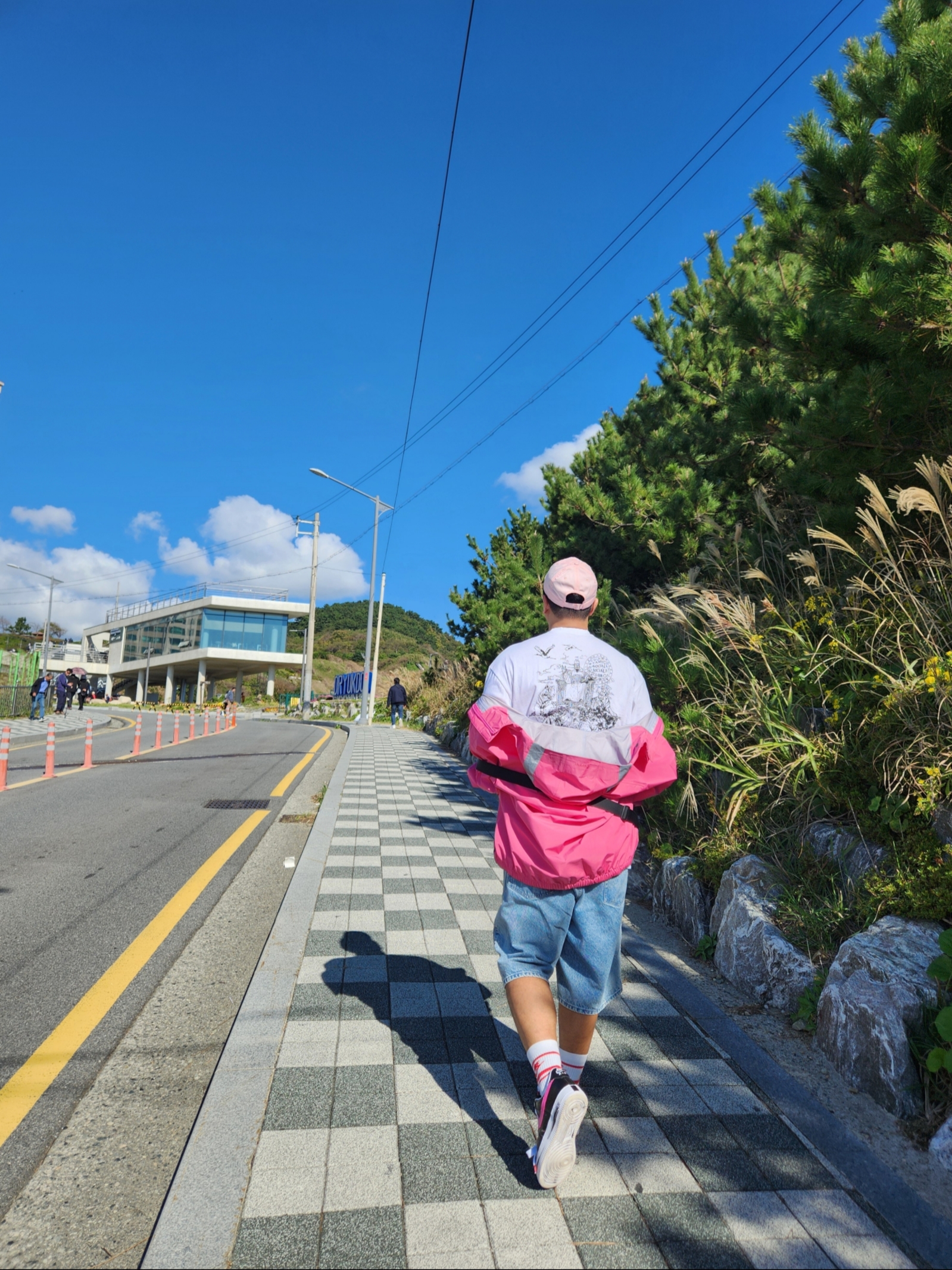Nike x Matthew M Williams NRG Clup Cap Pink Bloom, Supreme Gore-Tex Taped Seam Shell Jacket Pink - 24FW 착용 스타일 - 5
