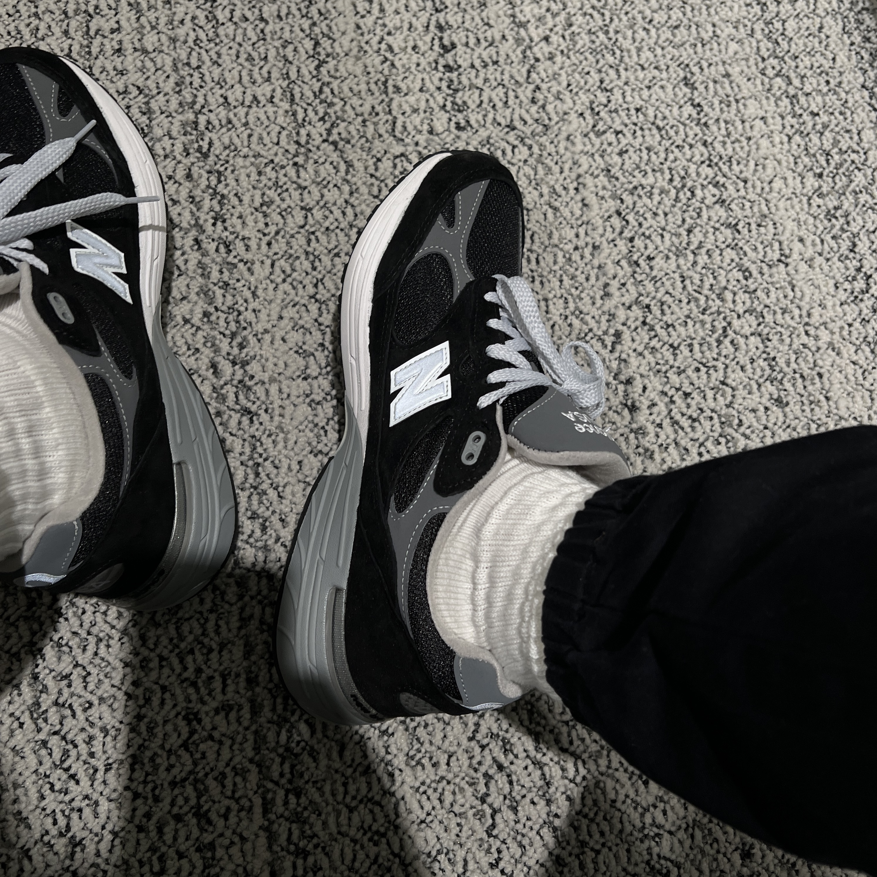 New Balance 993 Made in USA Black - D Standard 착용 스타일 - 2