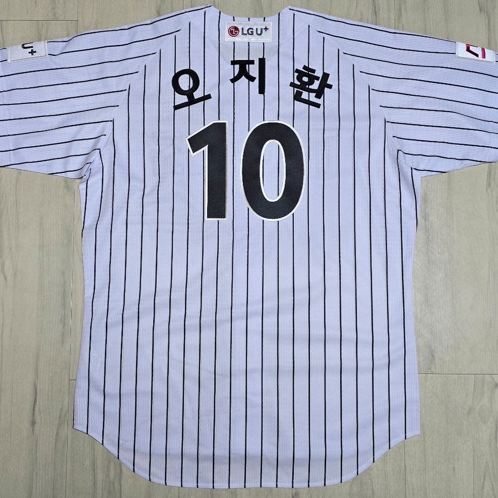 PRO-SPECS x LG Twins 2024 LG Twins Authentic Home Uniform 착용 스타일 - 2