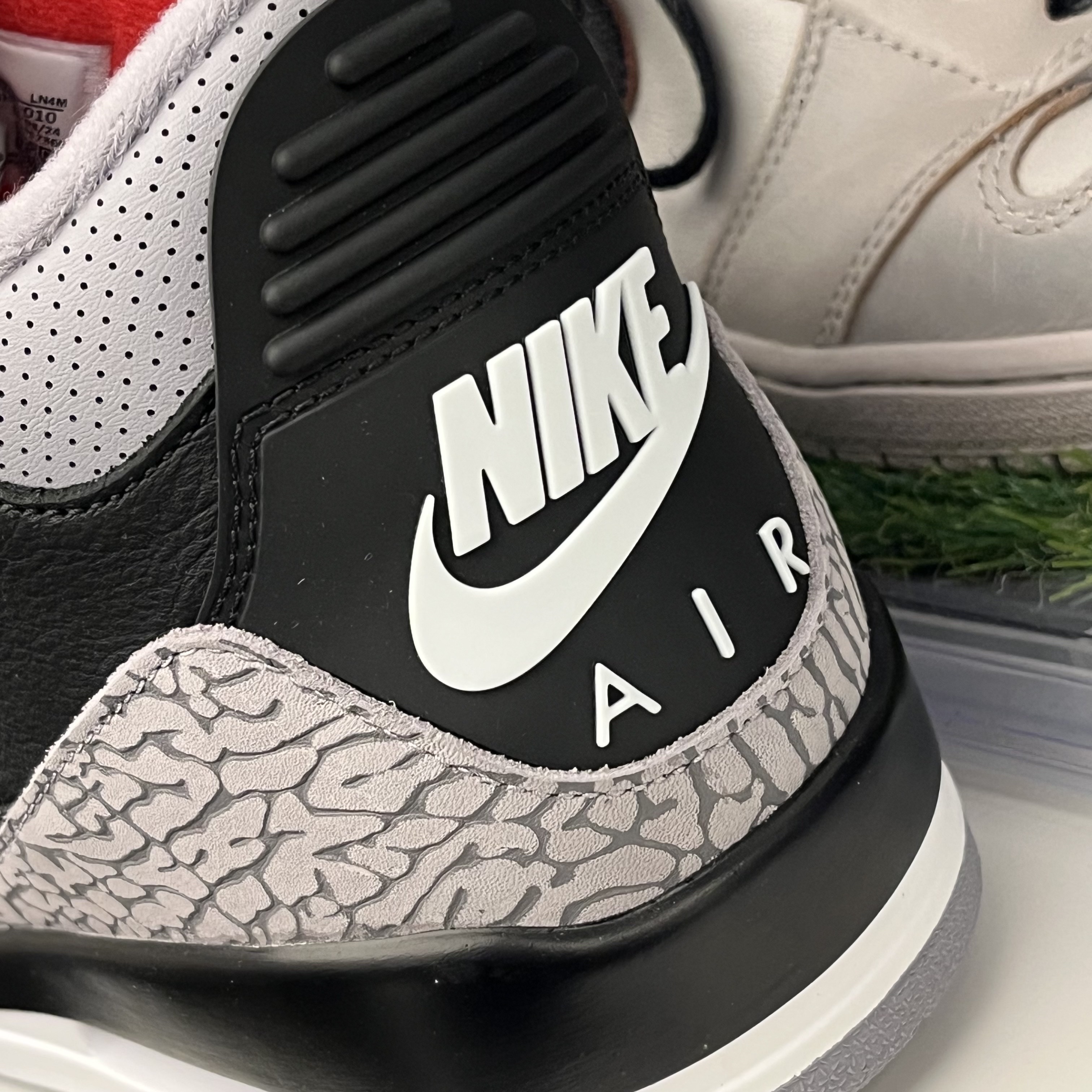 Jordan 3 Retro Black Cement 2024 착용 스타일 - 1