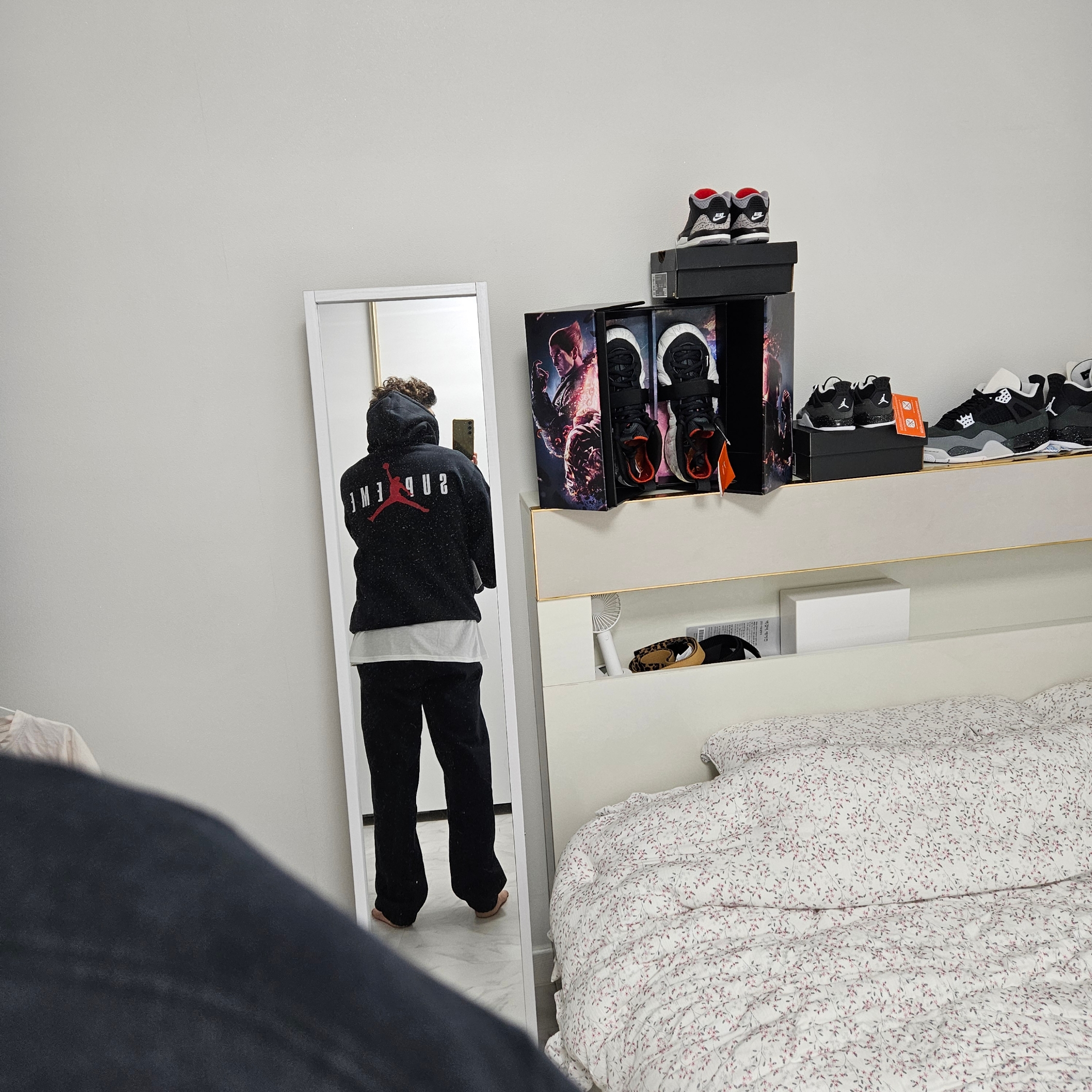 Supreme x Jordan Hooded Sweatshirt Black - 24FW, Supreme x Jordan Sweatpants Black - 24FW 착용 스타일 - 1