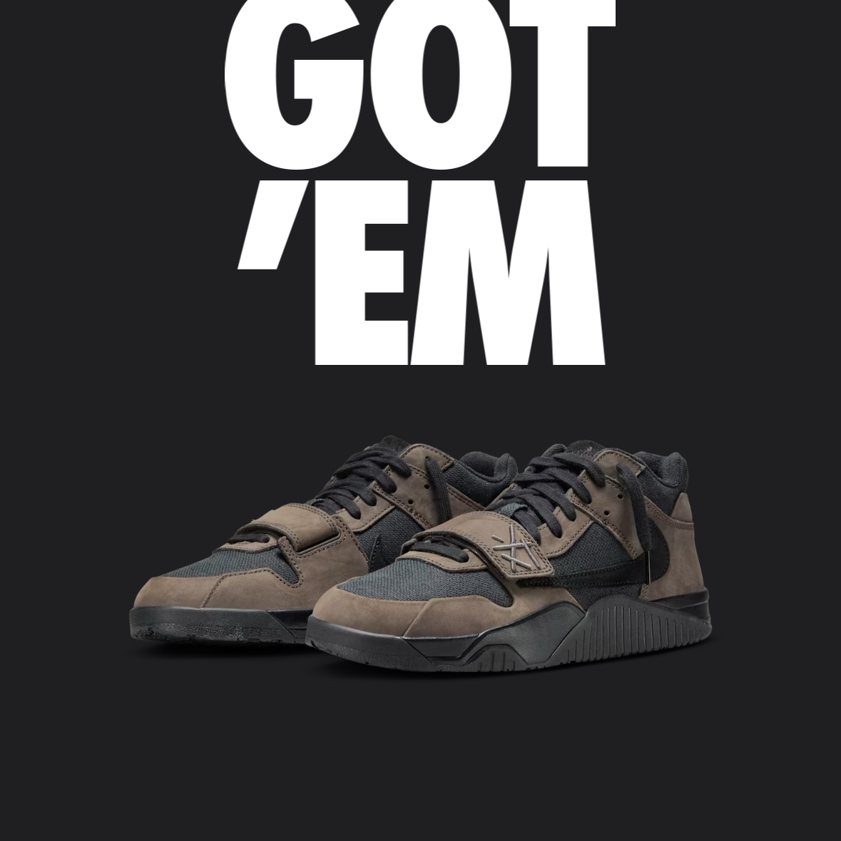 Jordan x Travis Scott Jumpman Jack TR Black and Dark Mocha 착용 스타일