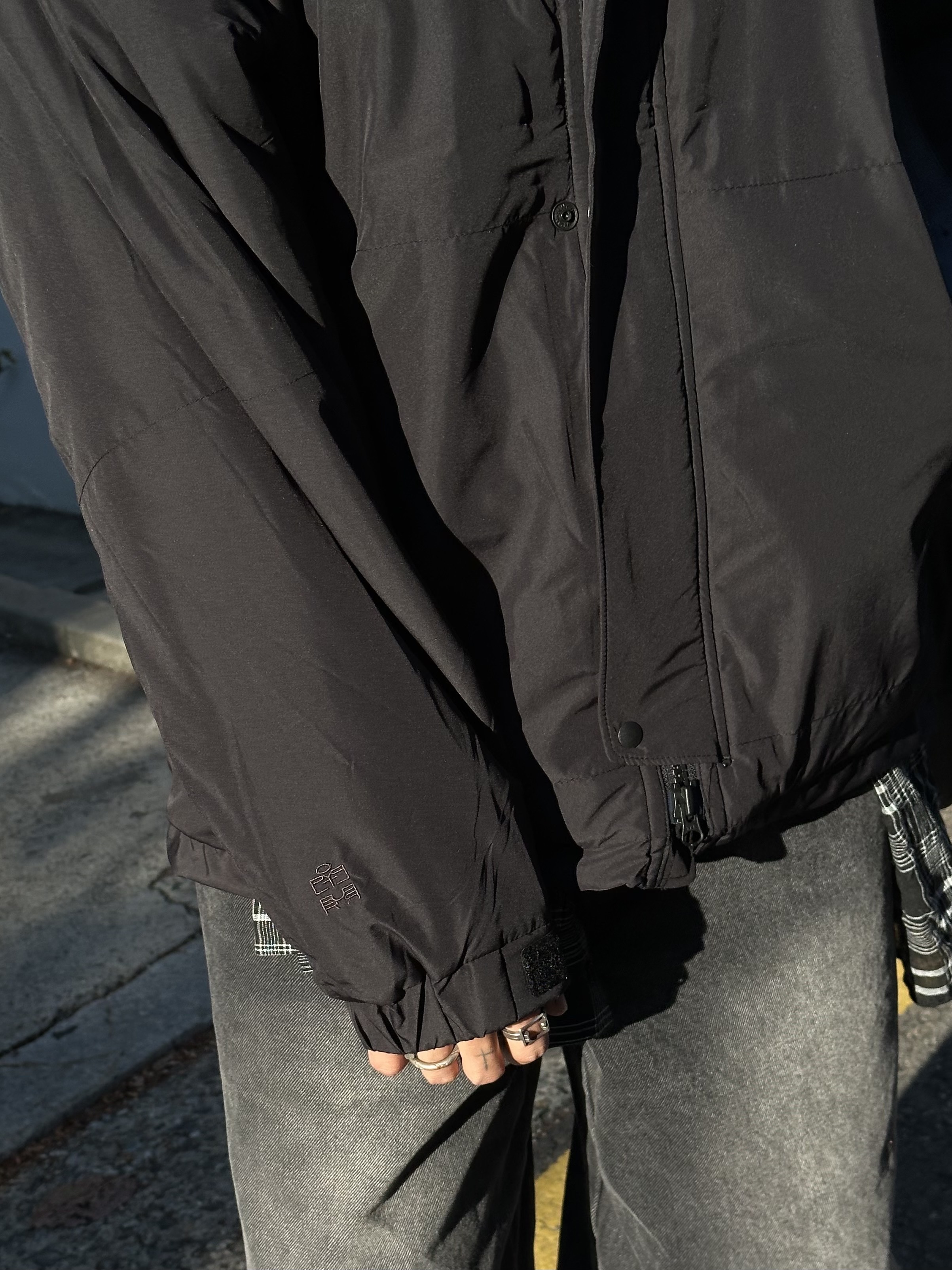 Polyteru Human Index Human Loosed Half Zip Knit Gray, Balenciaga Stapler Sneaker Beige Grey 착용 스타일 - 7