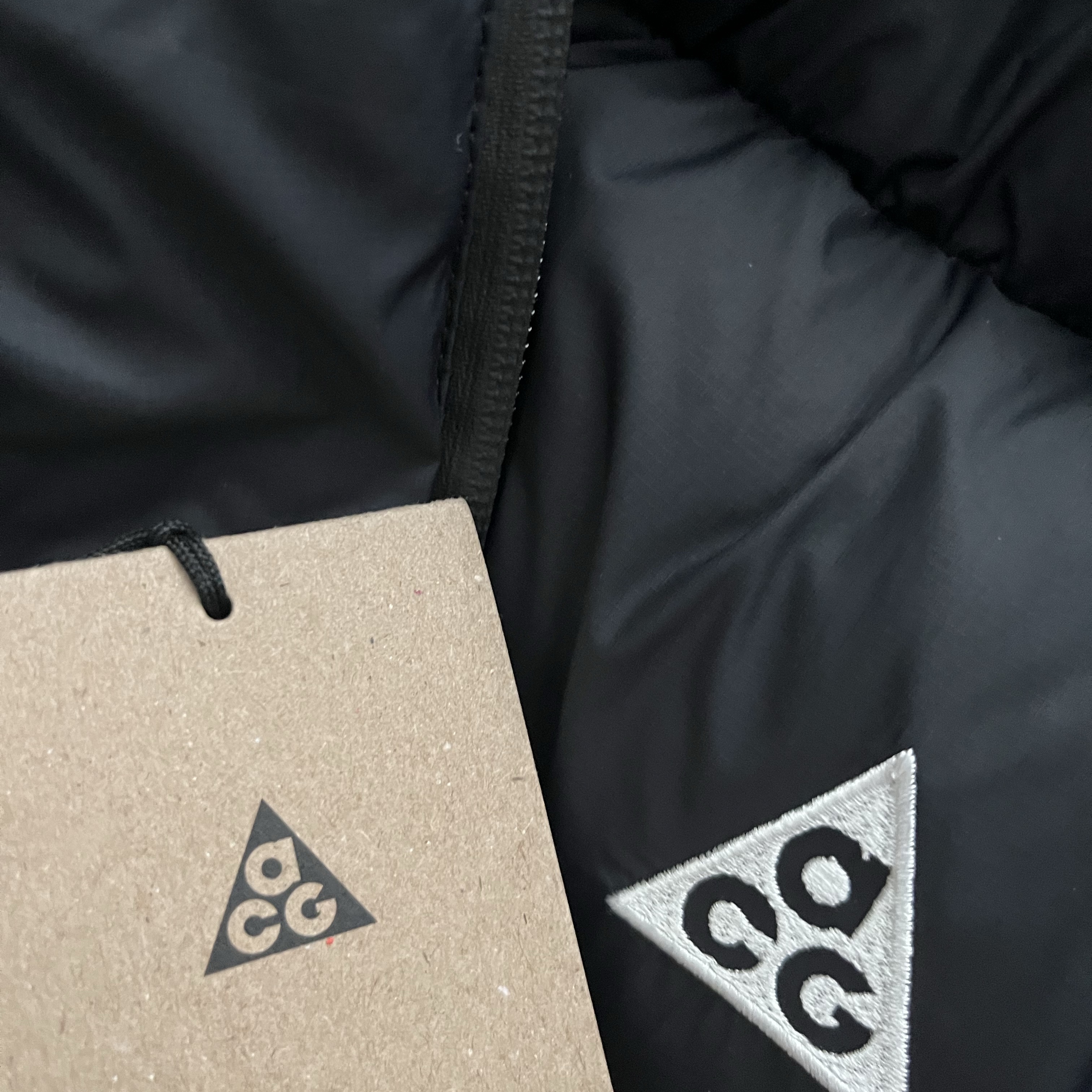 Nike ACG Therma-Fit ADV Lunar Lake Loose Hooded Jacket Black Summit White - Asia 착용 스타일