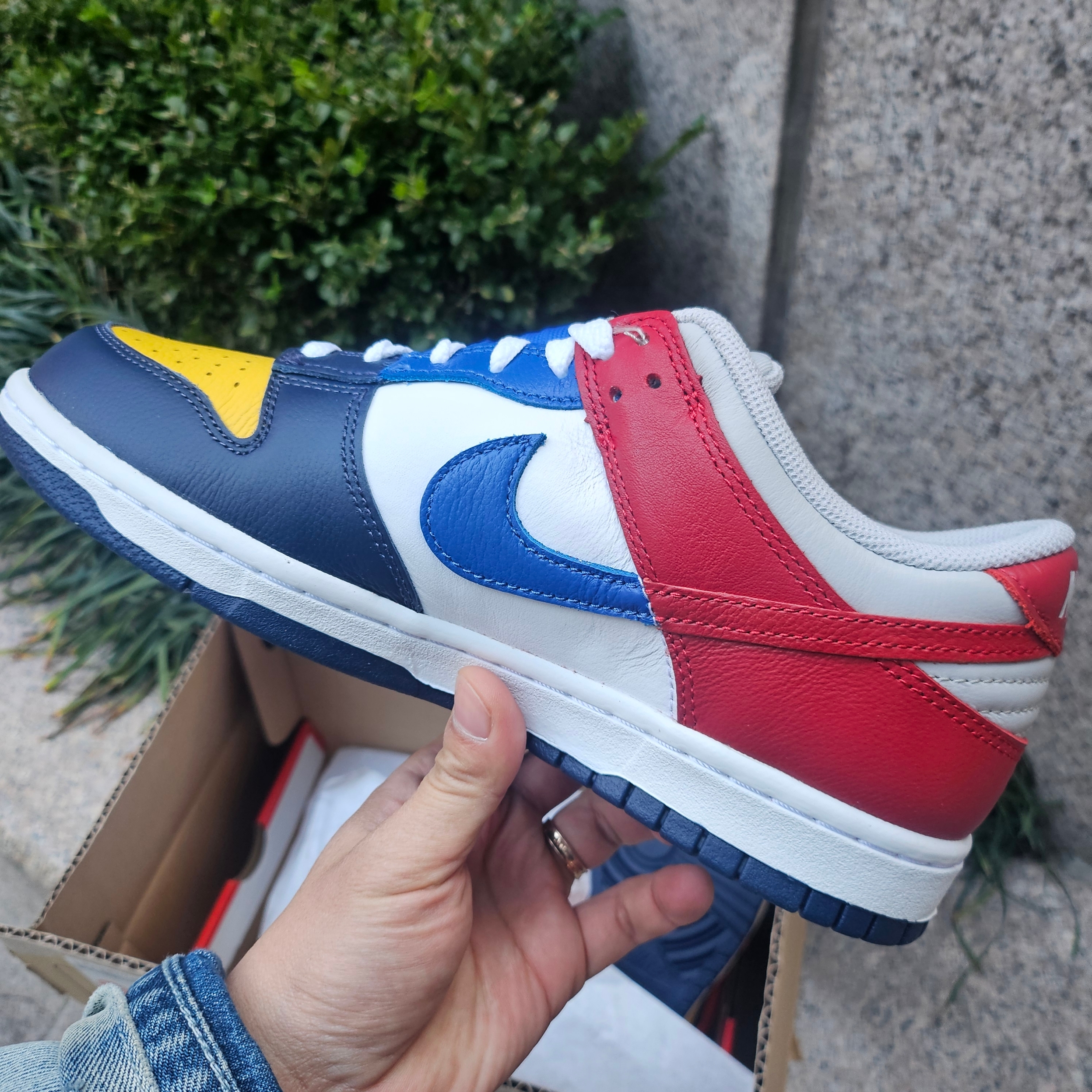 Nike Dunk Low QS Midnight Navy and Varsity Red 착용 스타일 - 5
