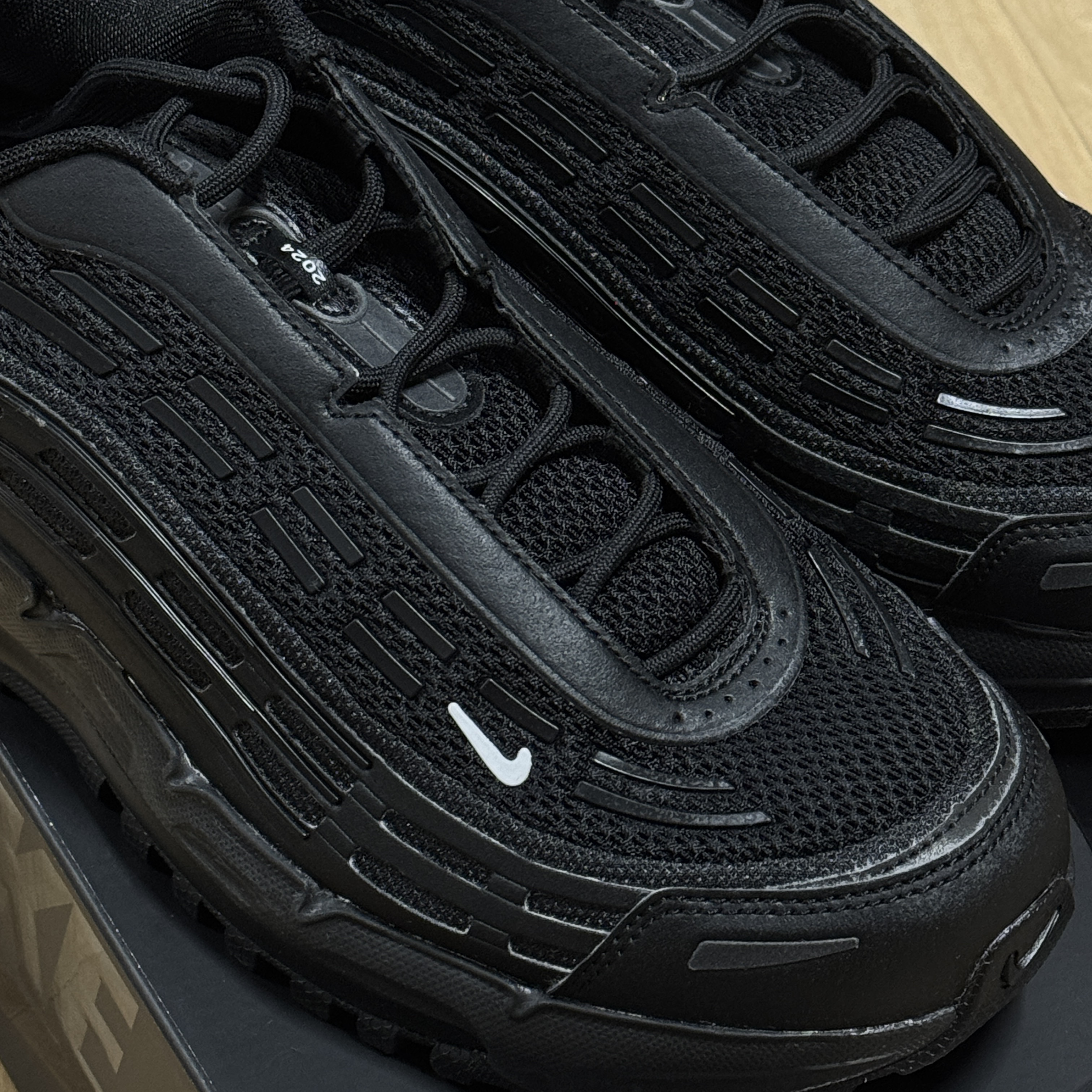 Nike x Comme des Garcons Homme Plus Air Max TL 2.5 Black 착용 스타일