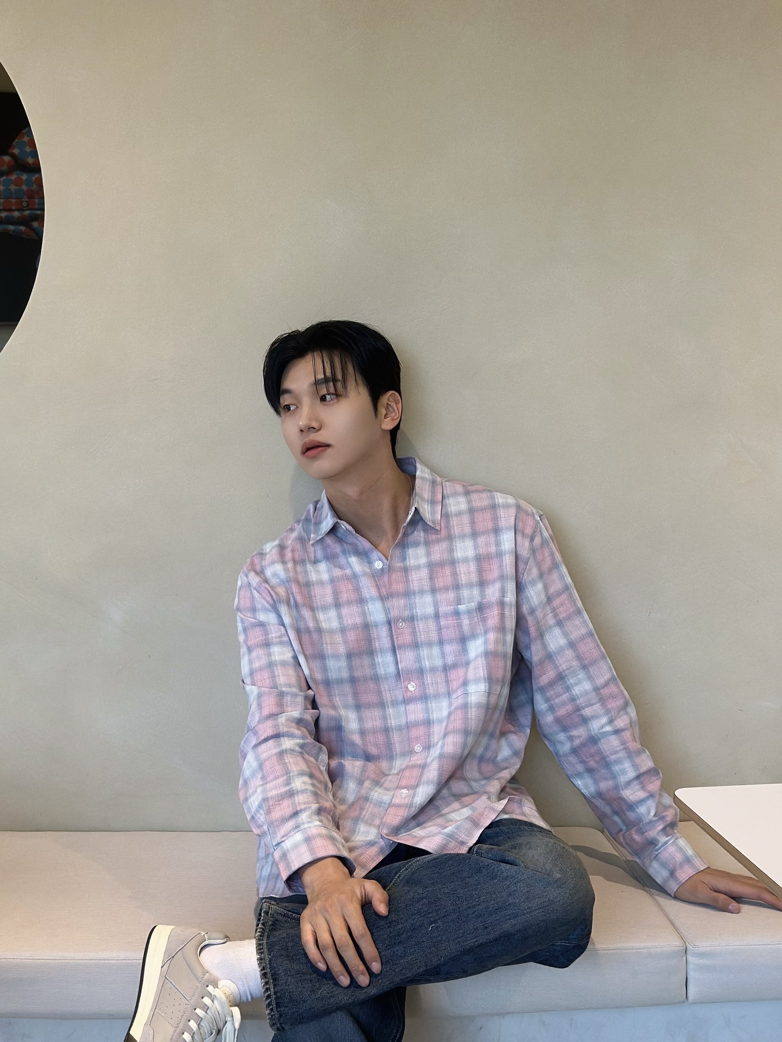 [KREAM 단독] Millo Archive Multiple Layer Shirts Pastel Pink 착용 스타일 - 1