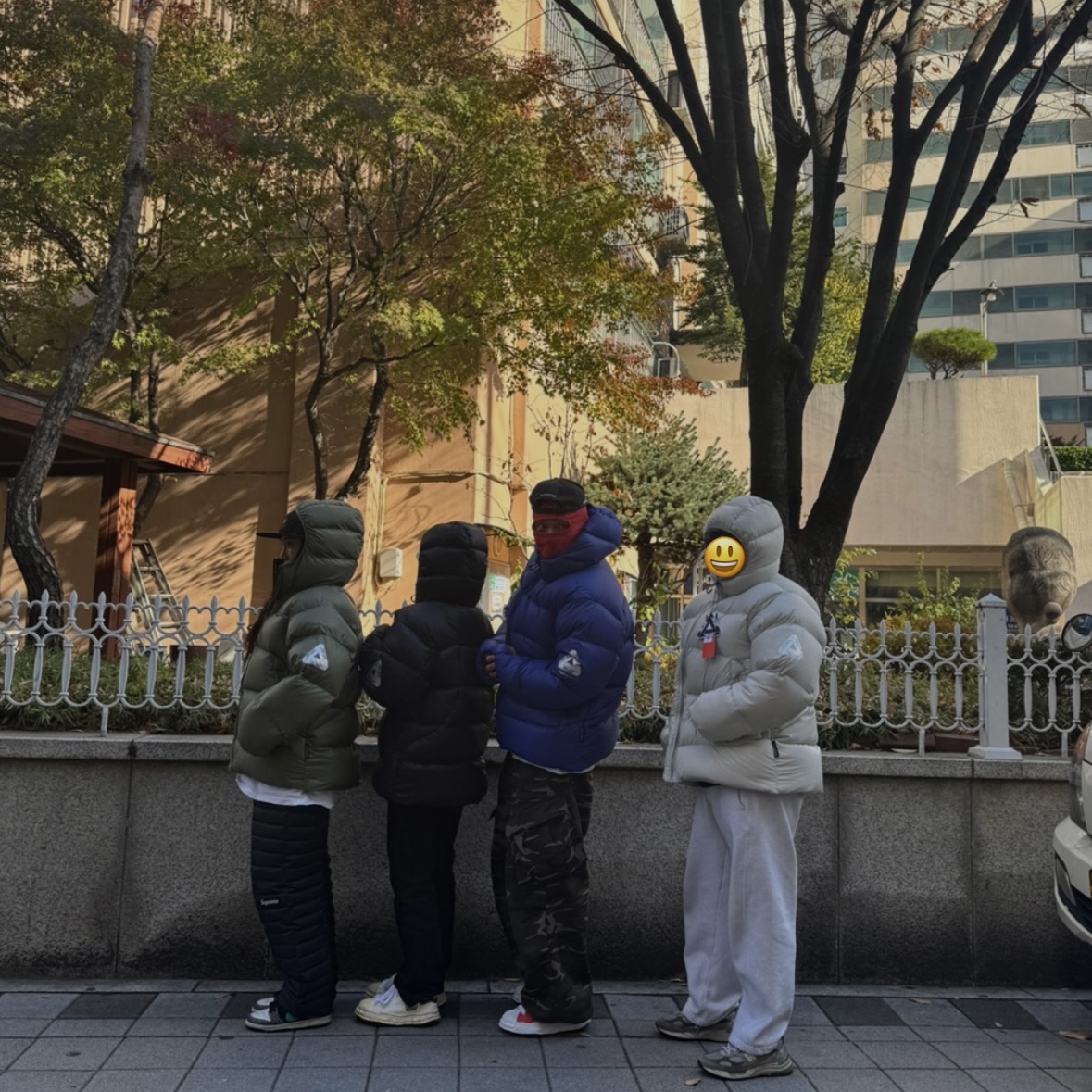 Palace Pertex Opaque Balaclava Puffa Deep Ultra - 24FW, Palace Pertex Opaque Balaclava Puffa Black - 24FW 착용 스타일