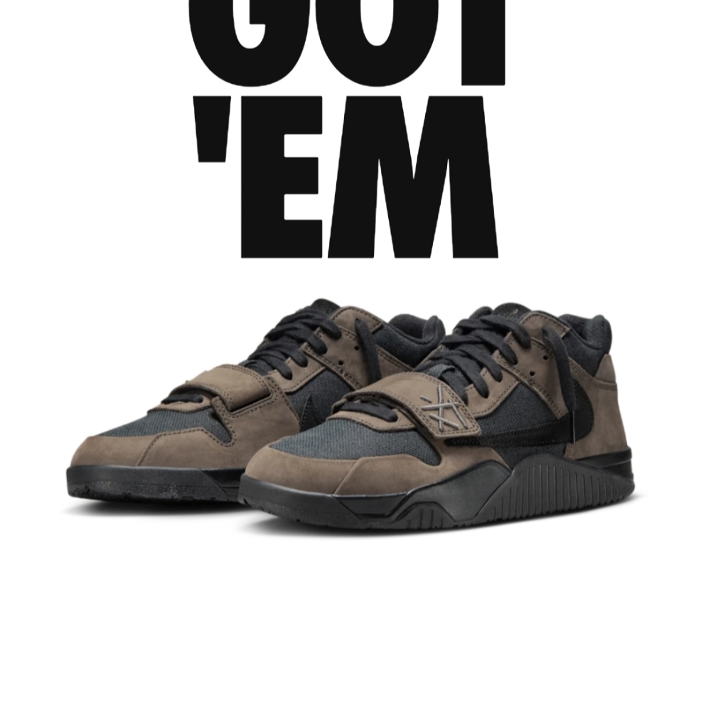 Jordan x Travis Scott Jumpman Jack TR Black and Dark Mocha 착용 스타일