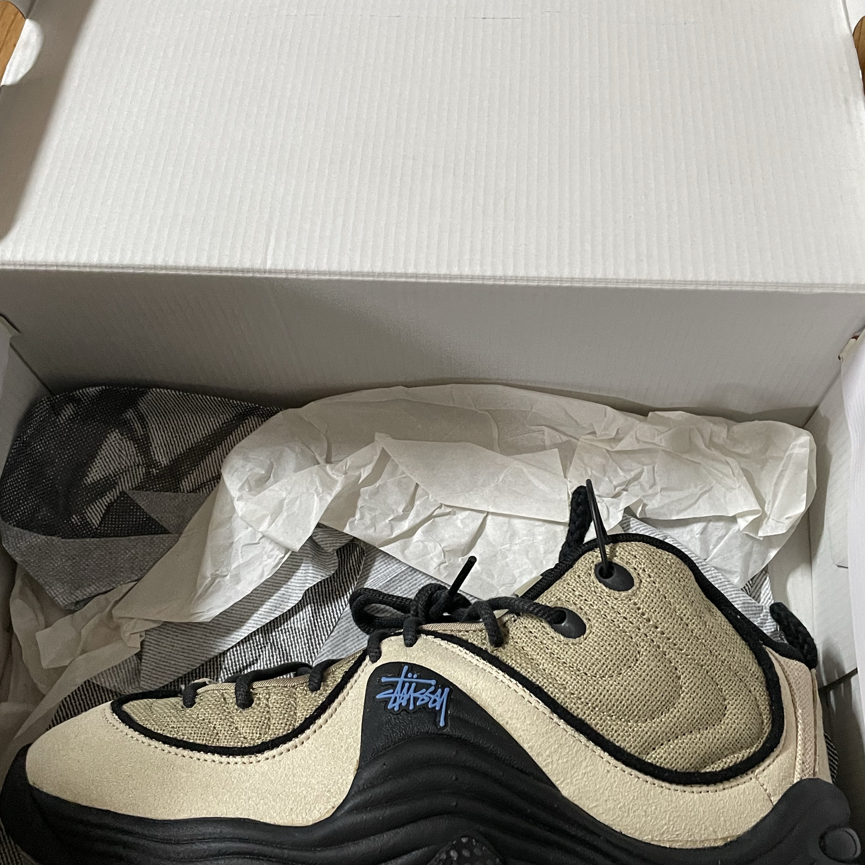 Nike x Stussy Air Penny II Rattan and Limestone 착용 스타일 - 2