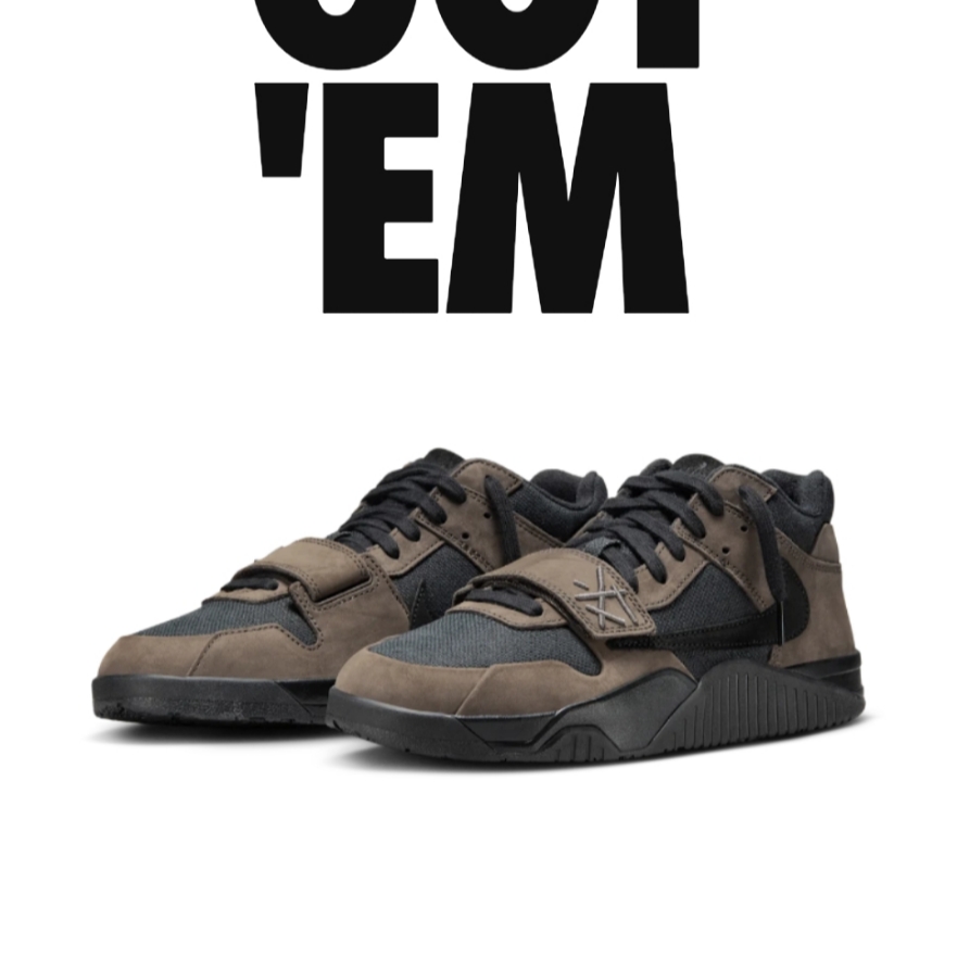 Jordan x Travis Scott Jumpman Jack TR Black and Dark Mocha 착용 스타일