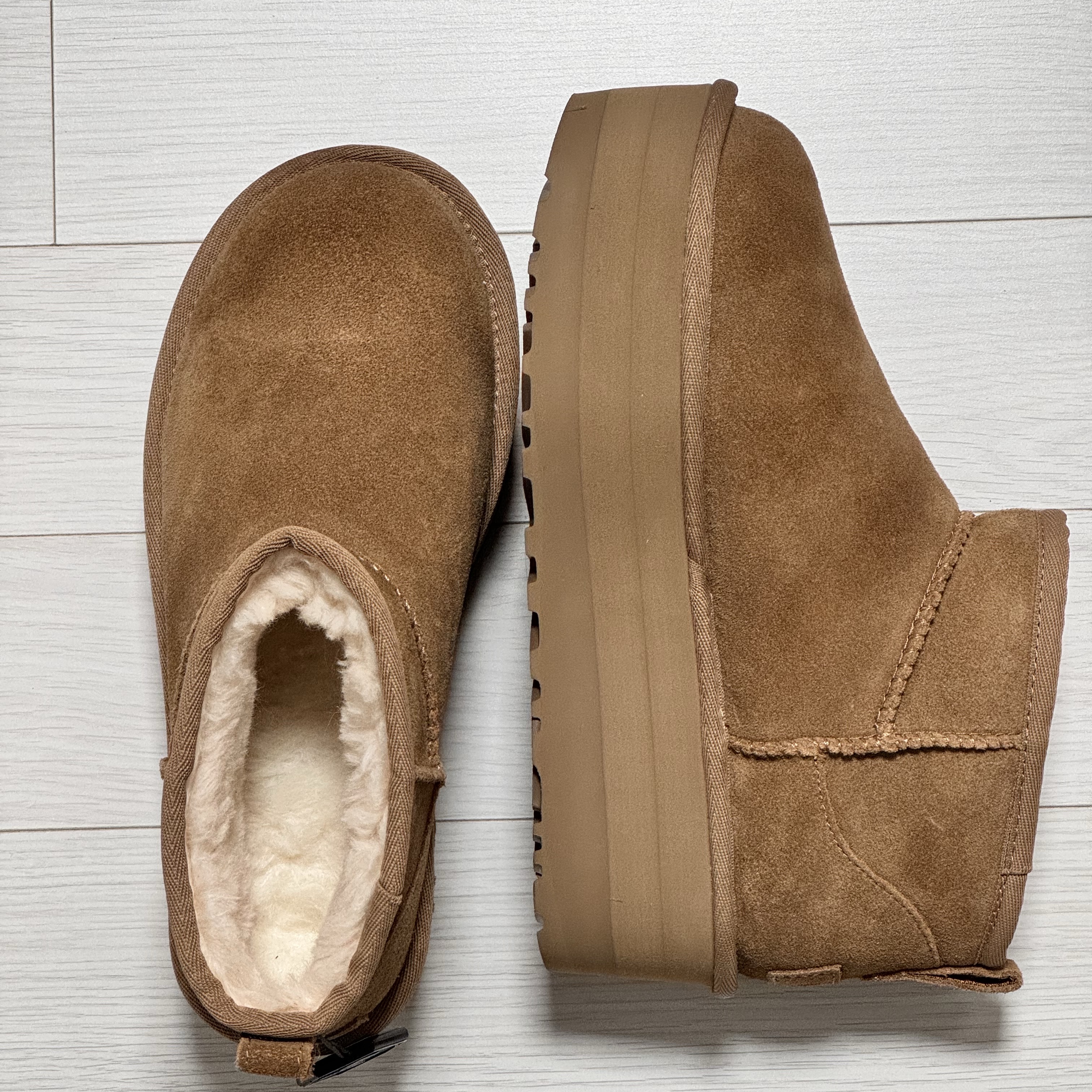 (W) UGG Classic Ultra Mini Platform Boots Chestnut 착용 스타일 - 1