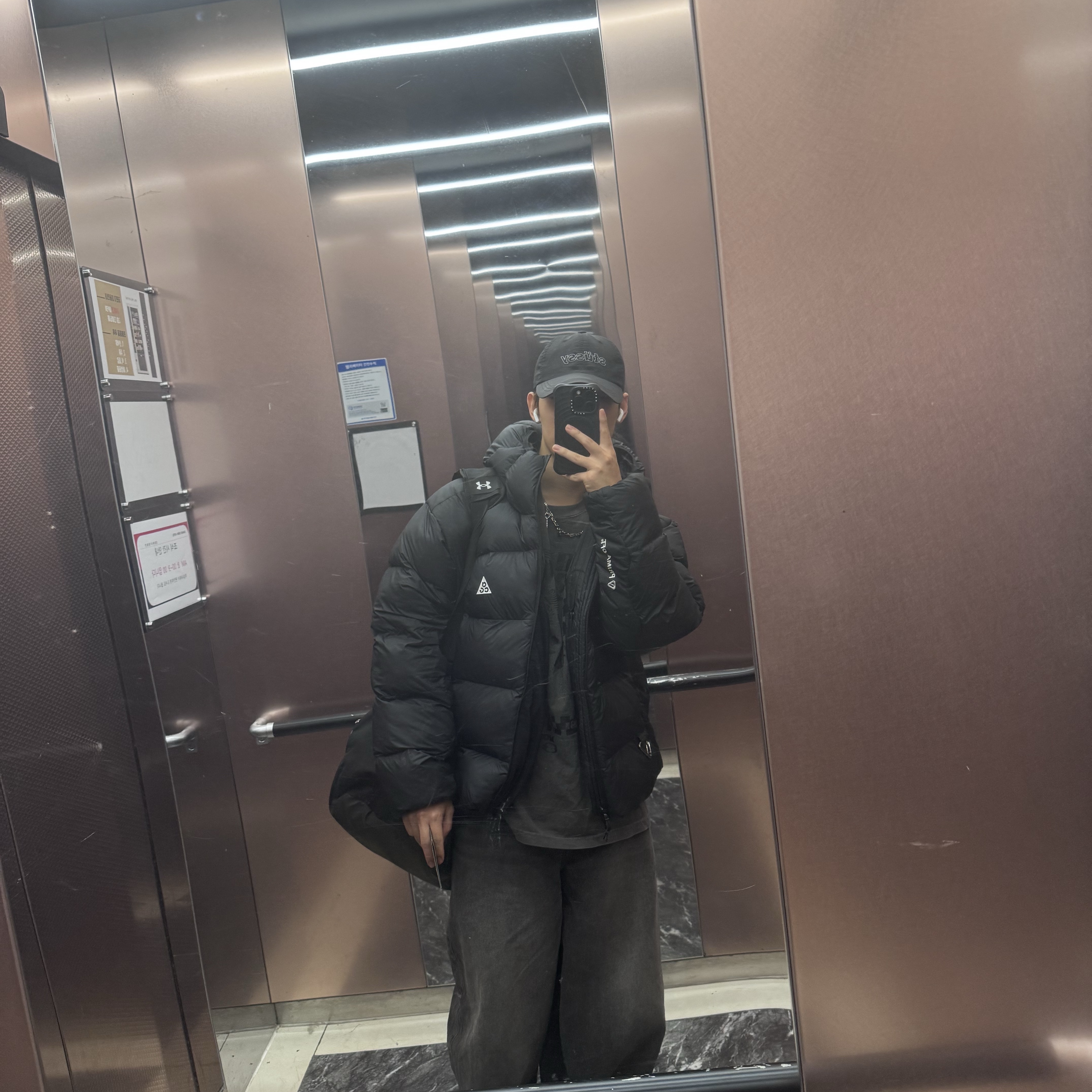 Nike ACG Therma-Fit ADV Lunar Lake Loose Hooded Jacket Black Summit White - Asia, Stussy Nylon Reflective Cap Black 착용 스타일