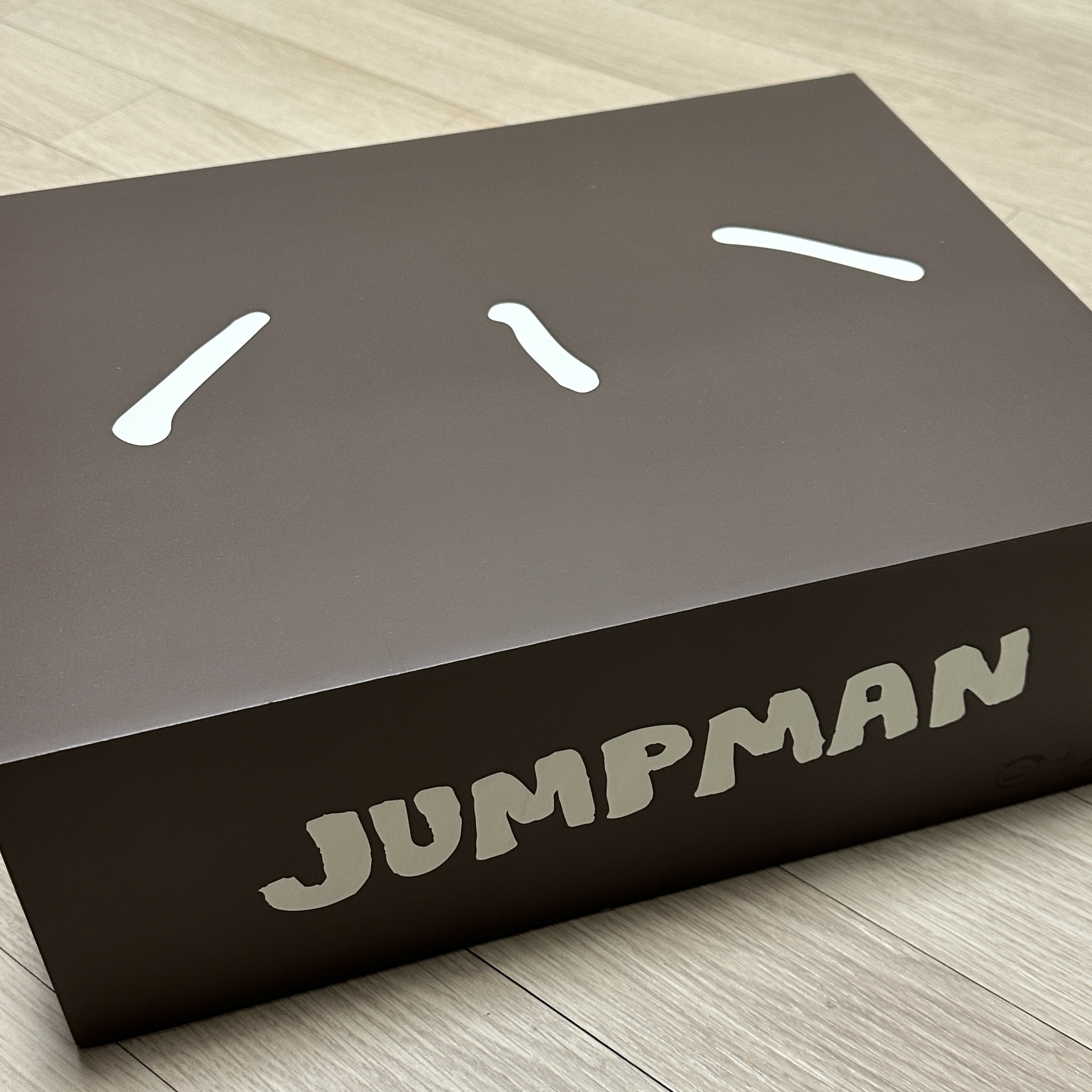 Jordan x Travis Scott Jumpman Jack TR Black and Dark Mocha 착용 스타일 - 3