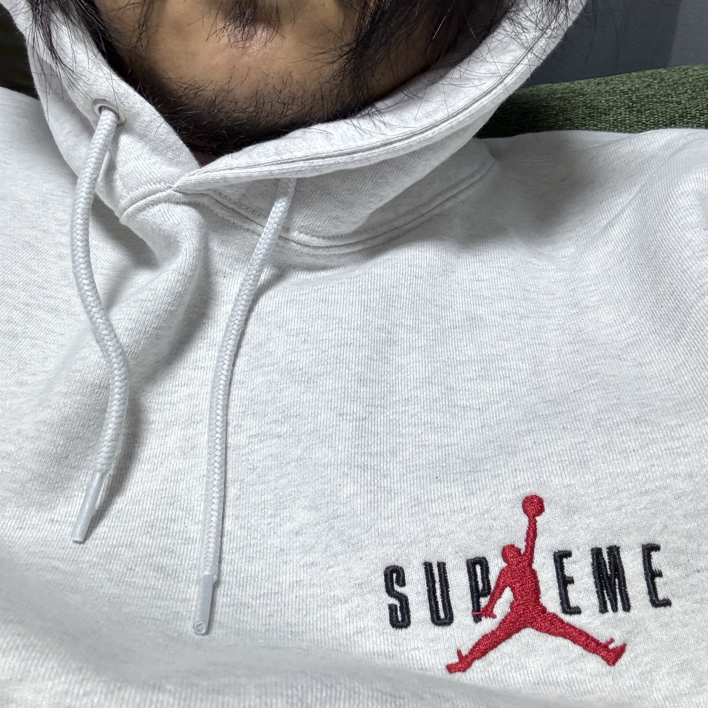 Supreme x Jordan Hooded Sweatshirt Ash Grey - 24FW 착용 스타일