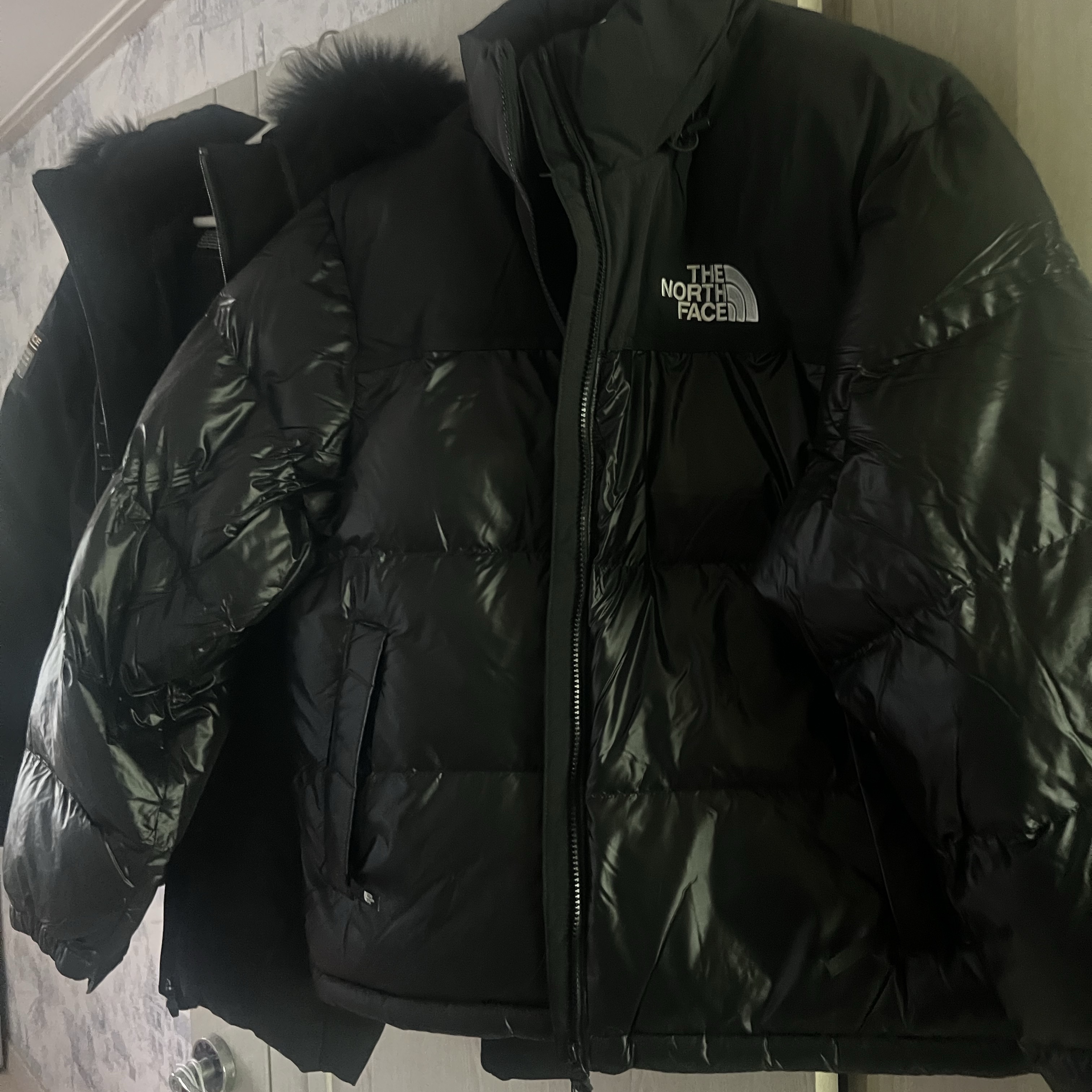 The North Face On Ball Jacket Black 착용 스타일