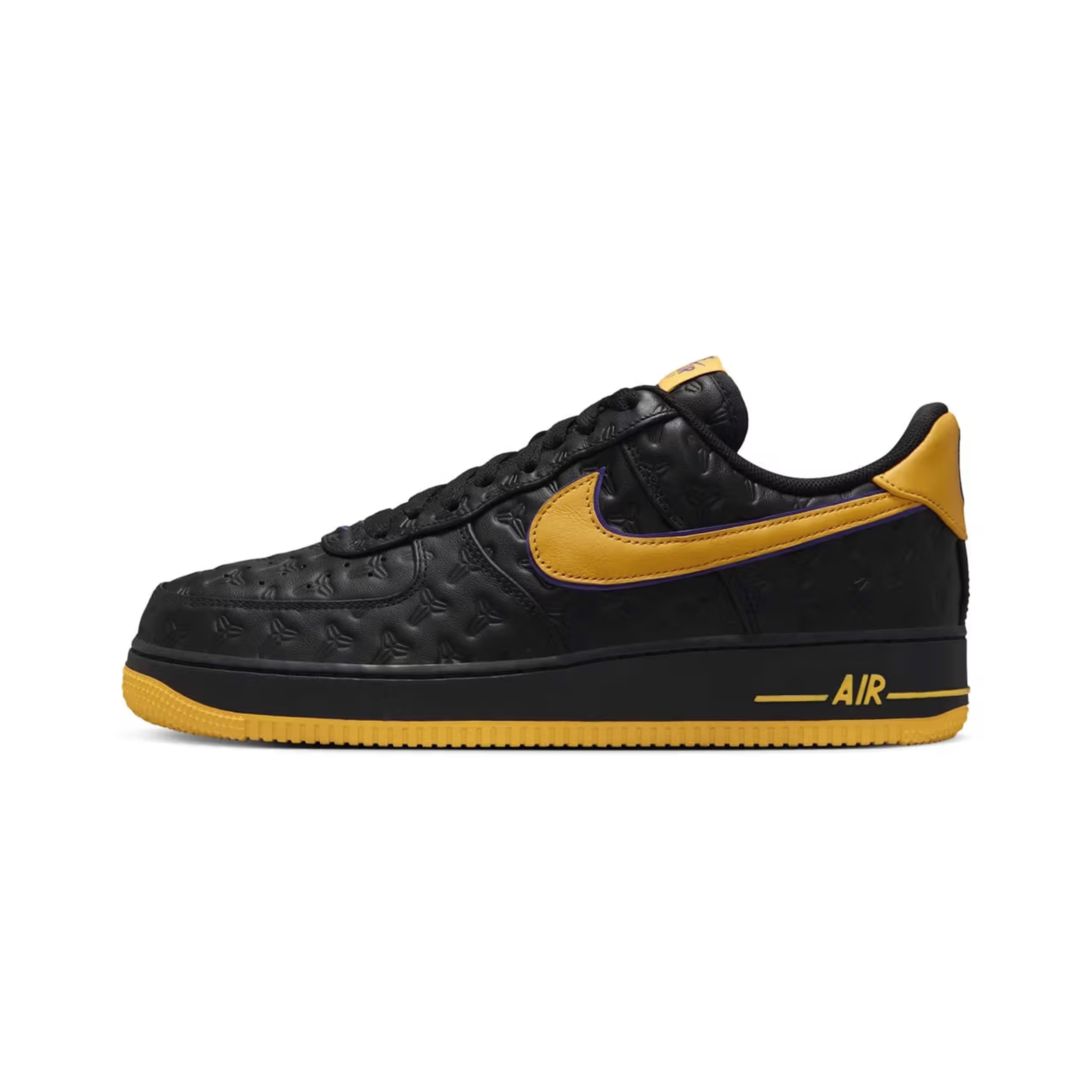 Nike x Kobe Bryant Air Force 1 Low QS Black Varsity Maize 착용 스타일 - 2