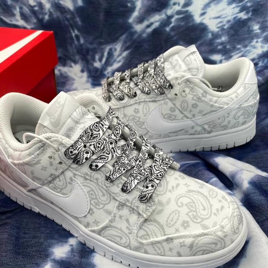 (W) Nike Dunk Low Essential White Paisley 착용 스타일 - 2