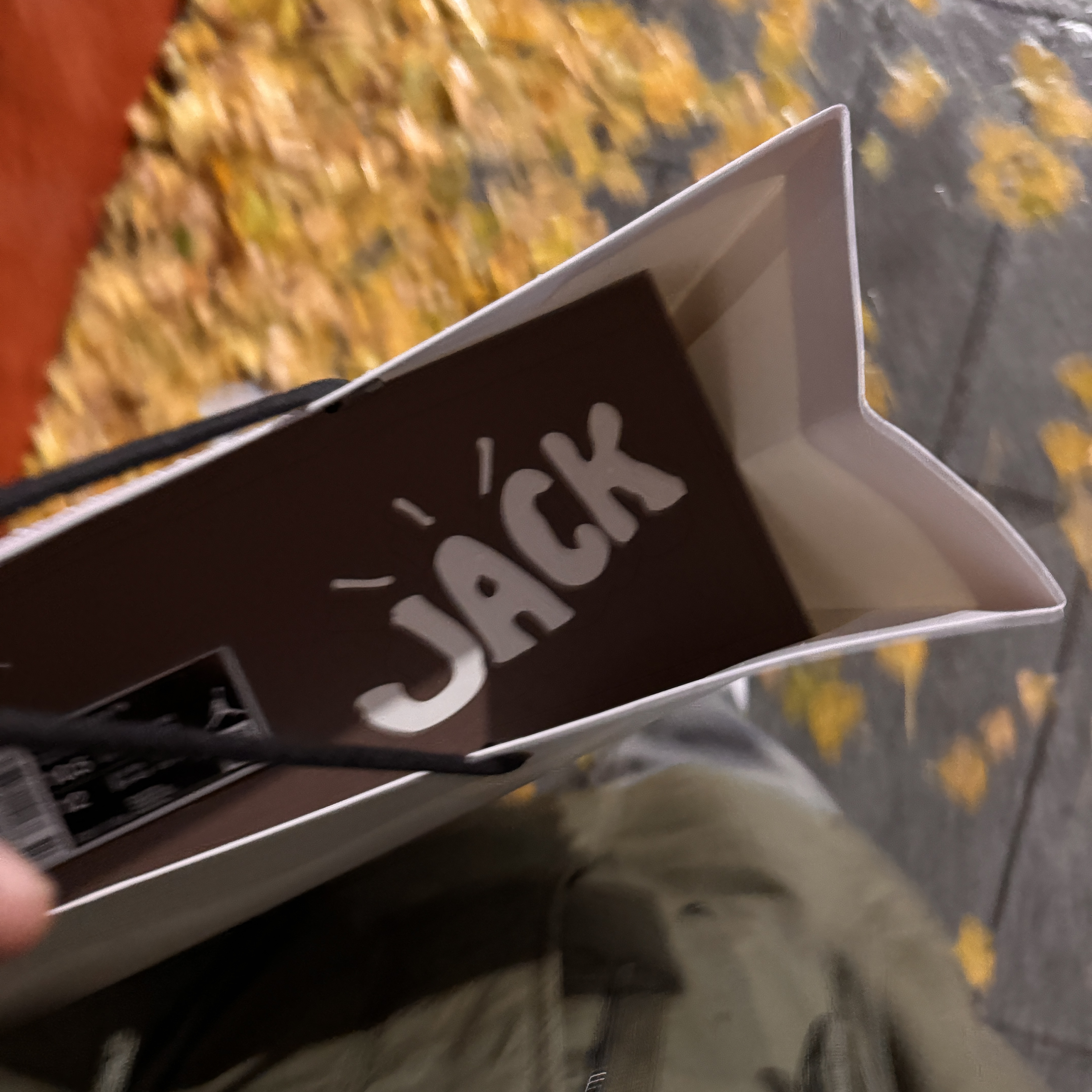 Jordan x Travis Scott Jumpman Jack TR Black and Dark Mocha 착용 스타일