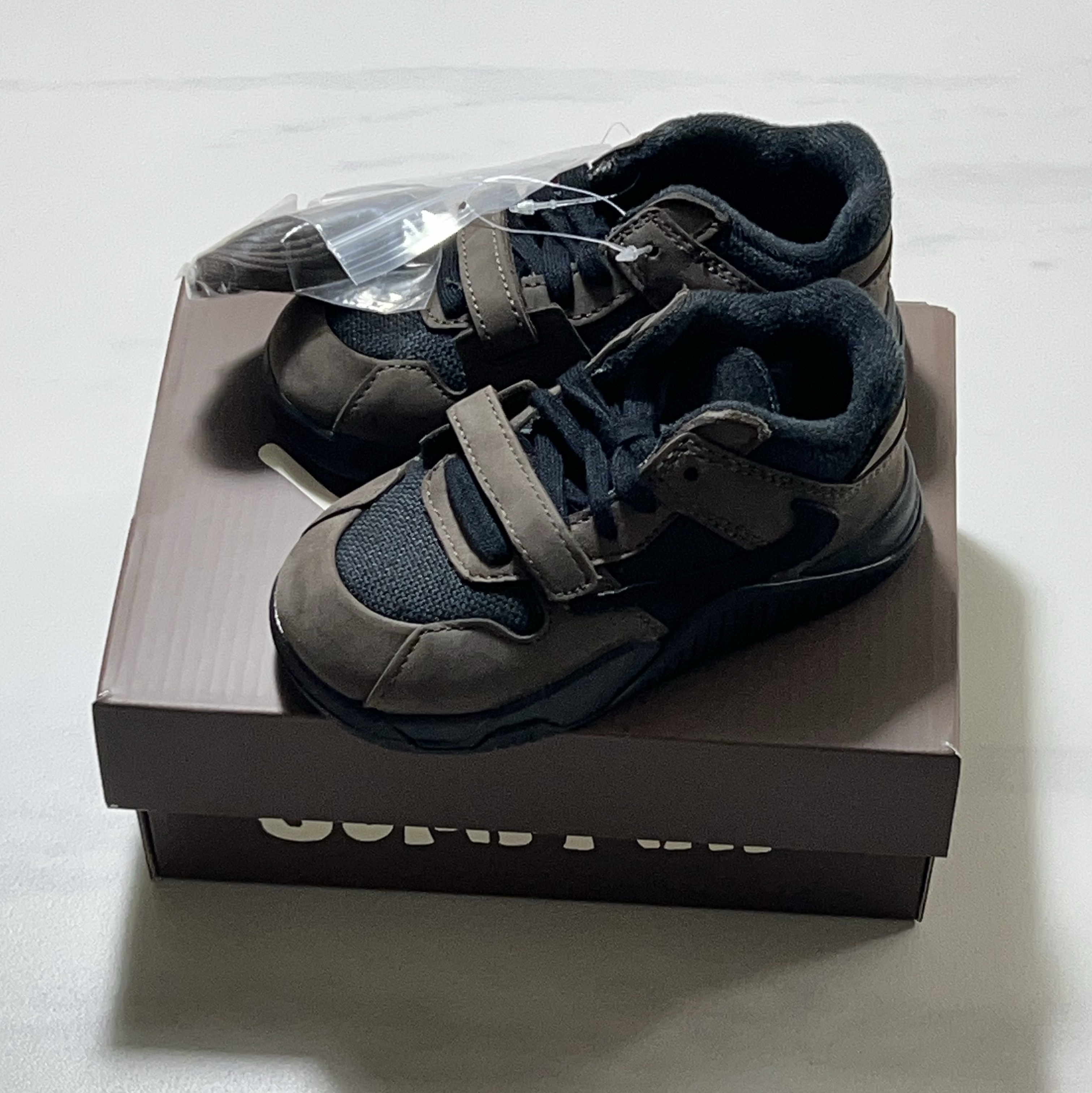 (TD) Jordan x Travis Scott Jumpman Jack TR Black and Dark Mocha 착용 스타일