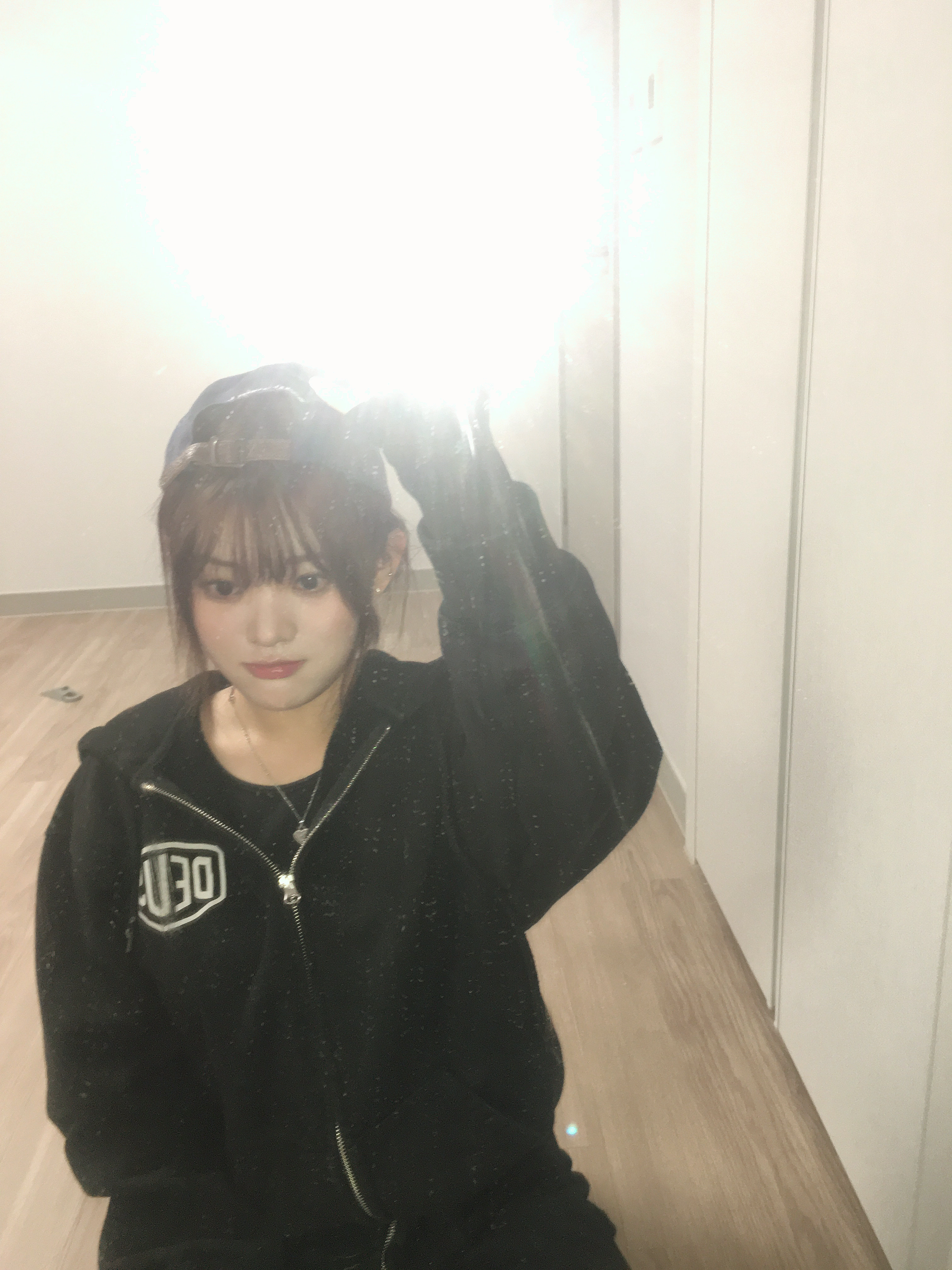 Deus Ex Machina Seoul Address Hoodie Black, Deus Ex Machina Seoul College Hooded Jacket Black 착용 스타일