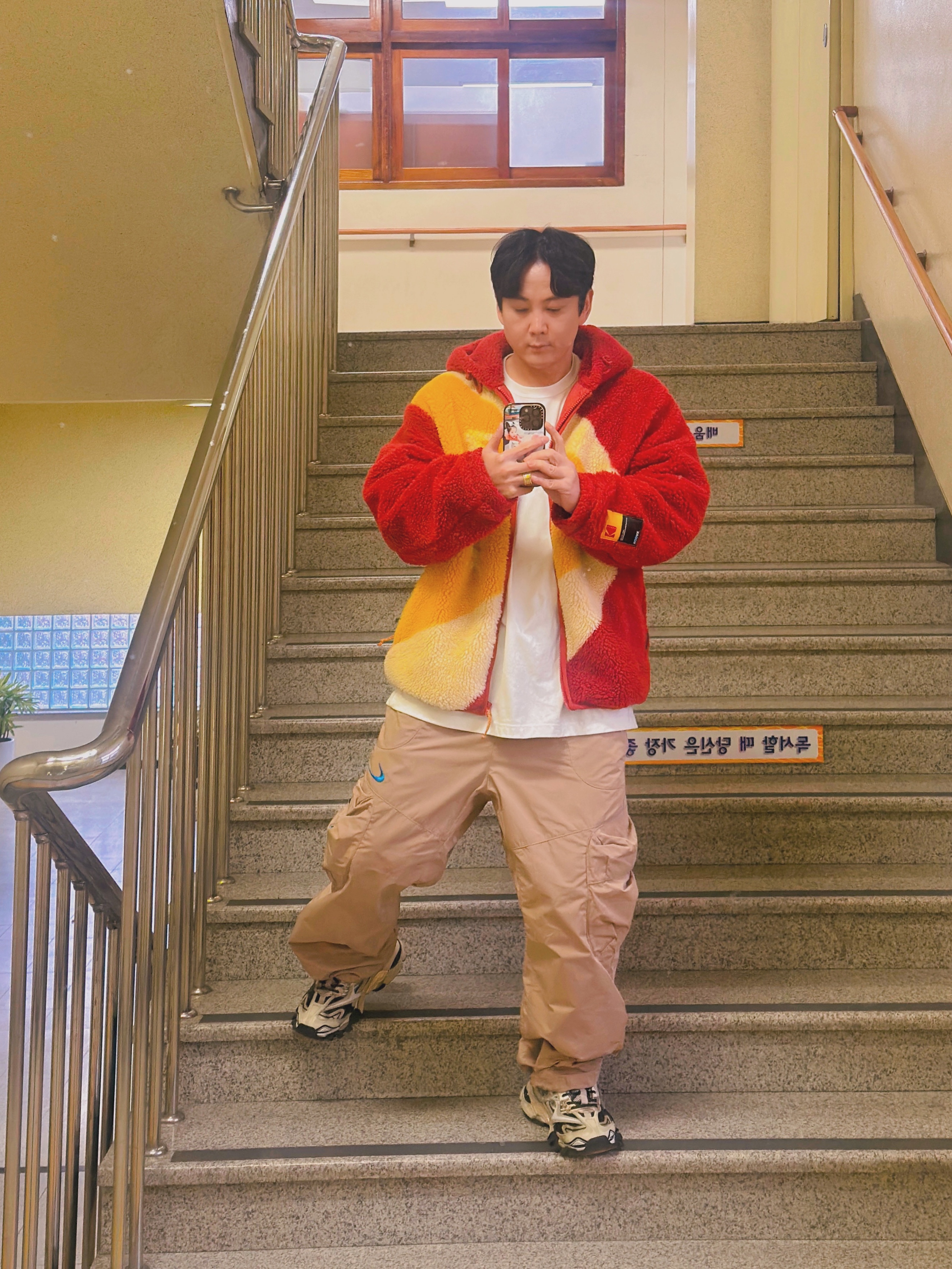 Nike x Off-White NRG Track Suit Khaki - Asia 착용 스타일
