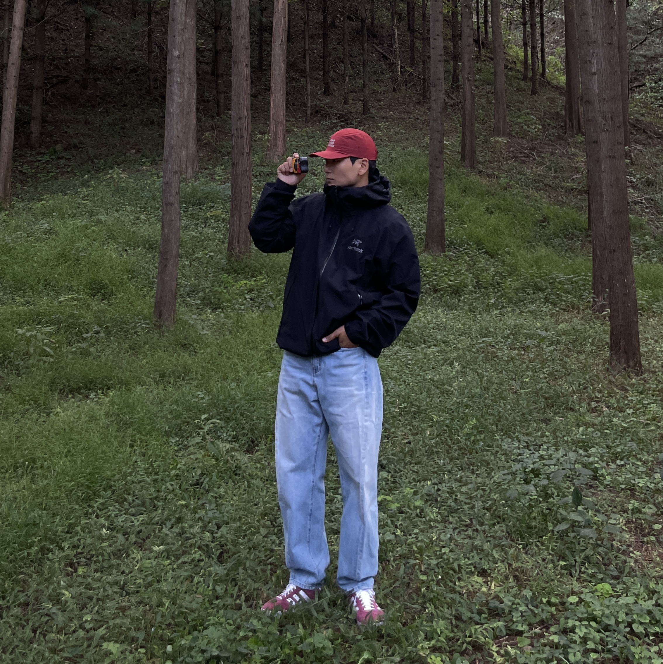 Arc'teryx Beta LT Jacket Black 착용 스타일