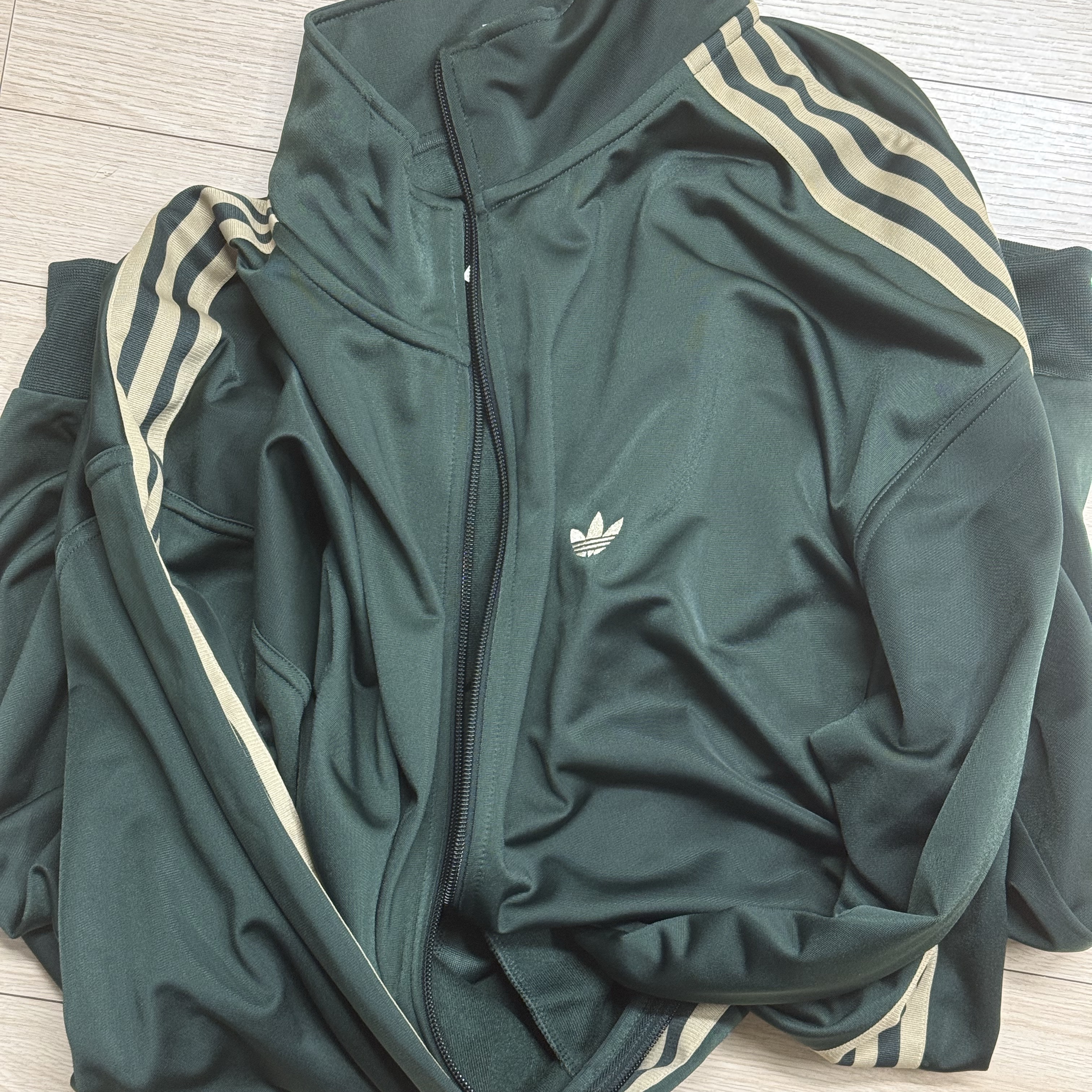 Adidas Originals Beckenbauer Track Jacket Shadow Green - KR Sizing 착용 스타일