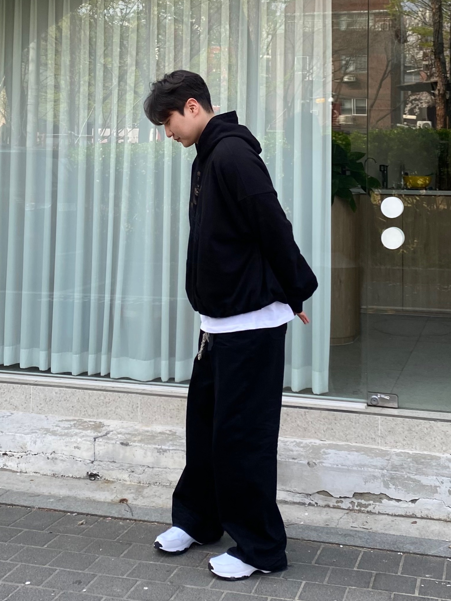 Nike x Comme des Garcons Homme Plus Air Max Sunder SP White, Undermycar Gashutein 6 Six People Graphic 2 Layered Hoodie Bristol Black - 24SS 착용 스타일 - 2