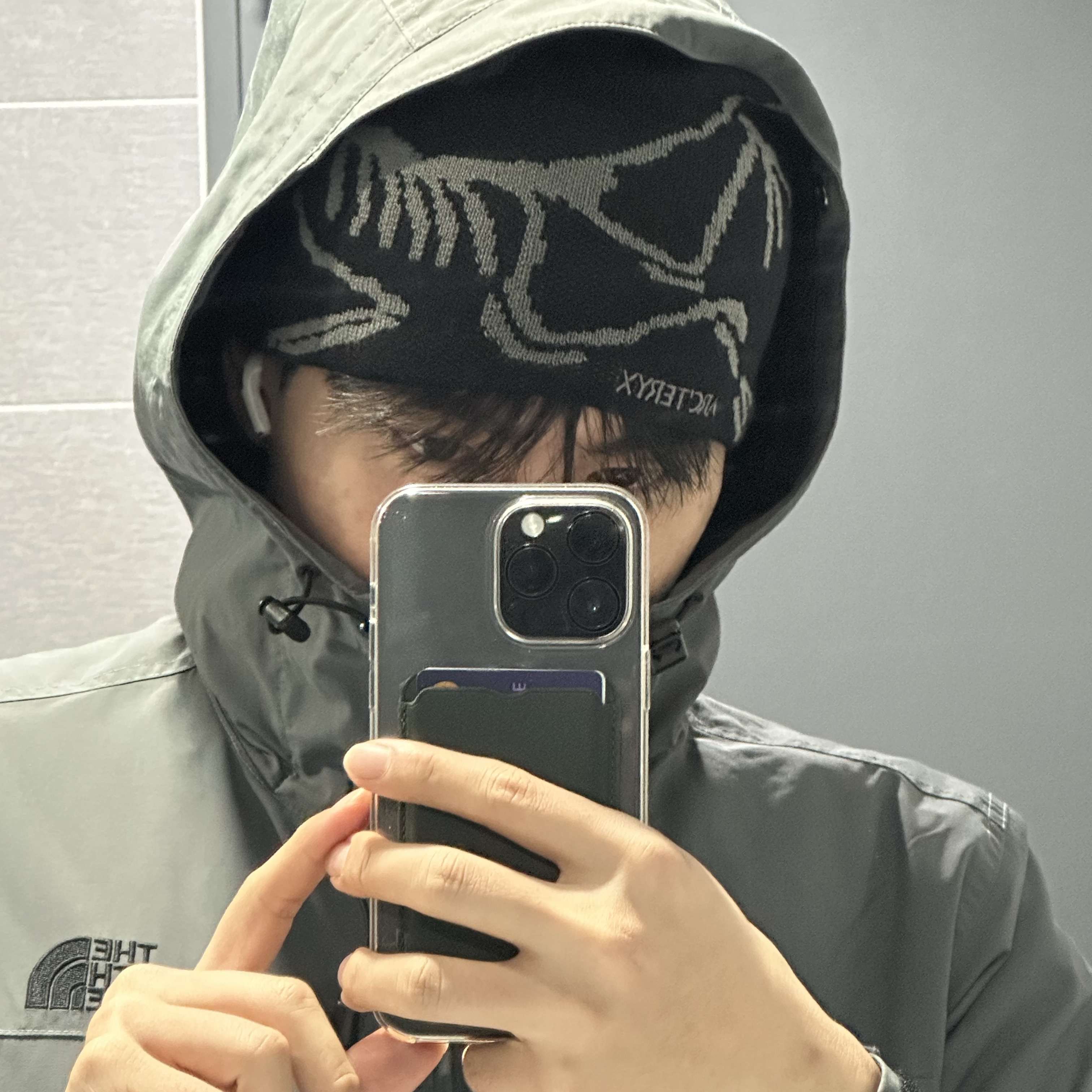 Arc'teryx Bird Head Toque Black Void 착용 스타일