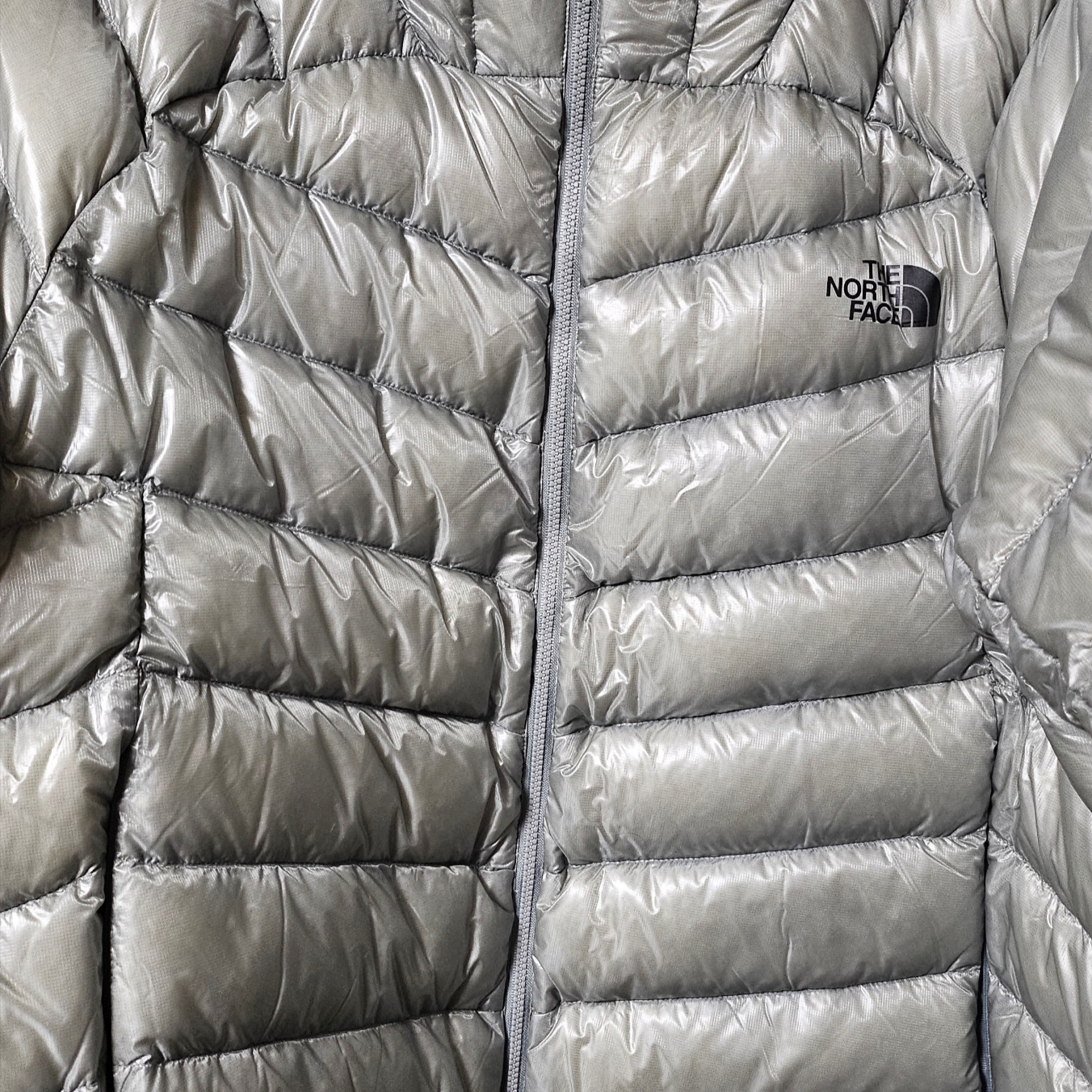 The North Face Summit Mattehorn RDS Down Jacket Light Gray 착용 스타일