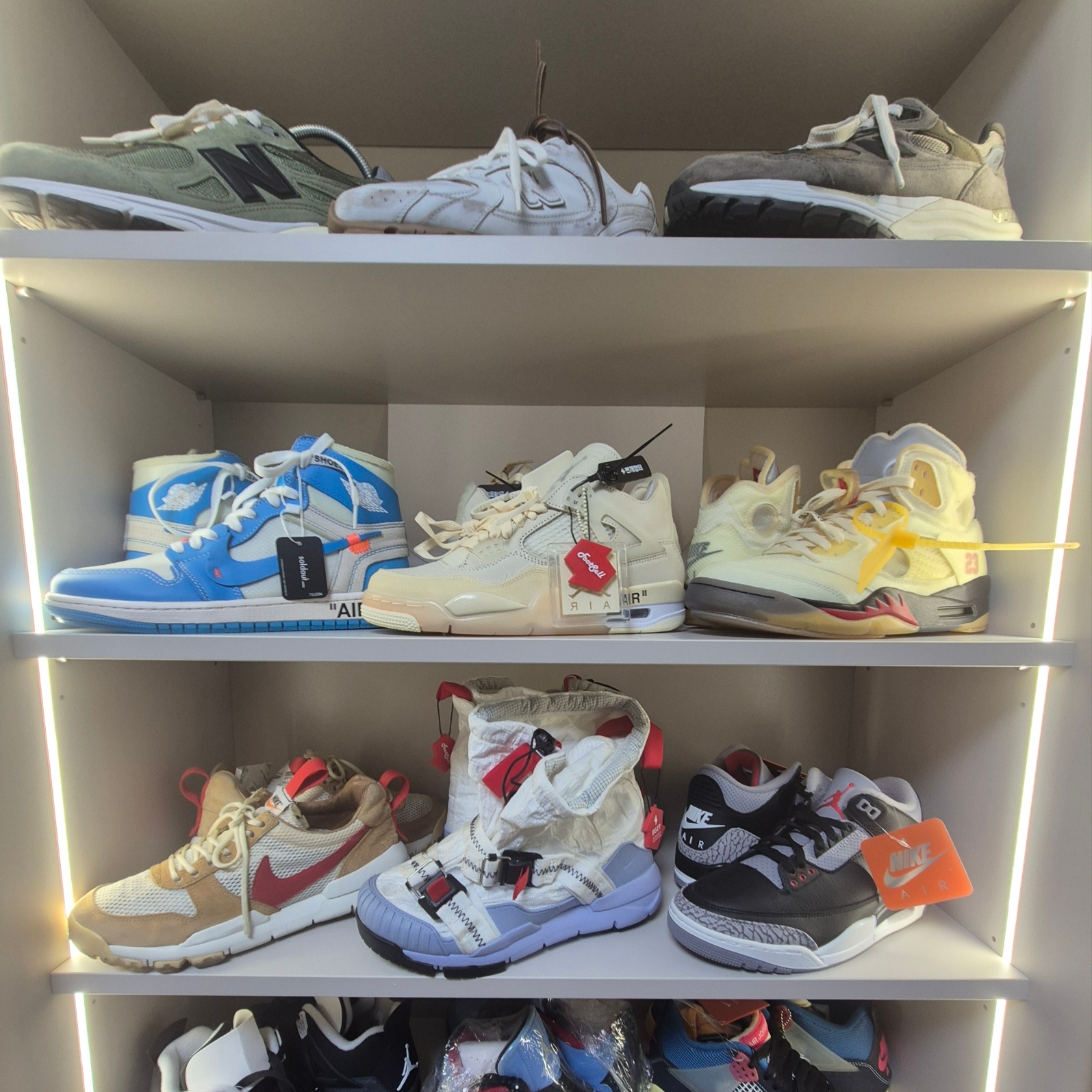 (W) Jordan 4 x Off-White Retro SP Sail 착용 스타일