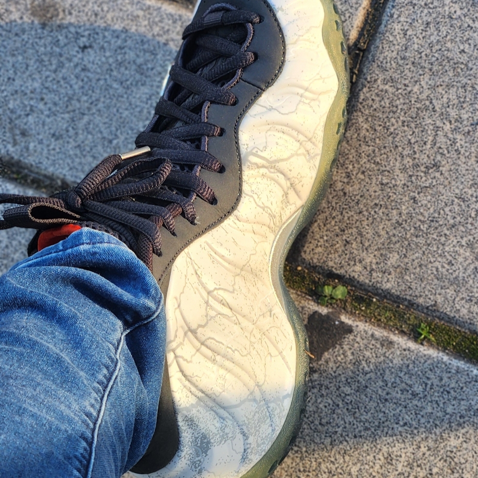 Nike x Tekken 8 Air Foamposite One PRM Jin 착용 스타일 - 2