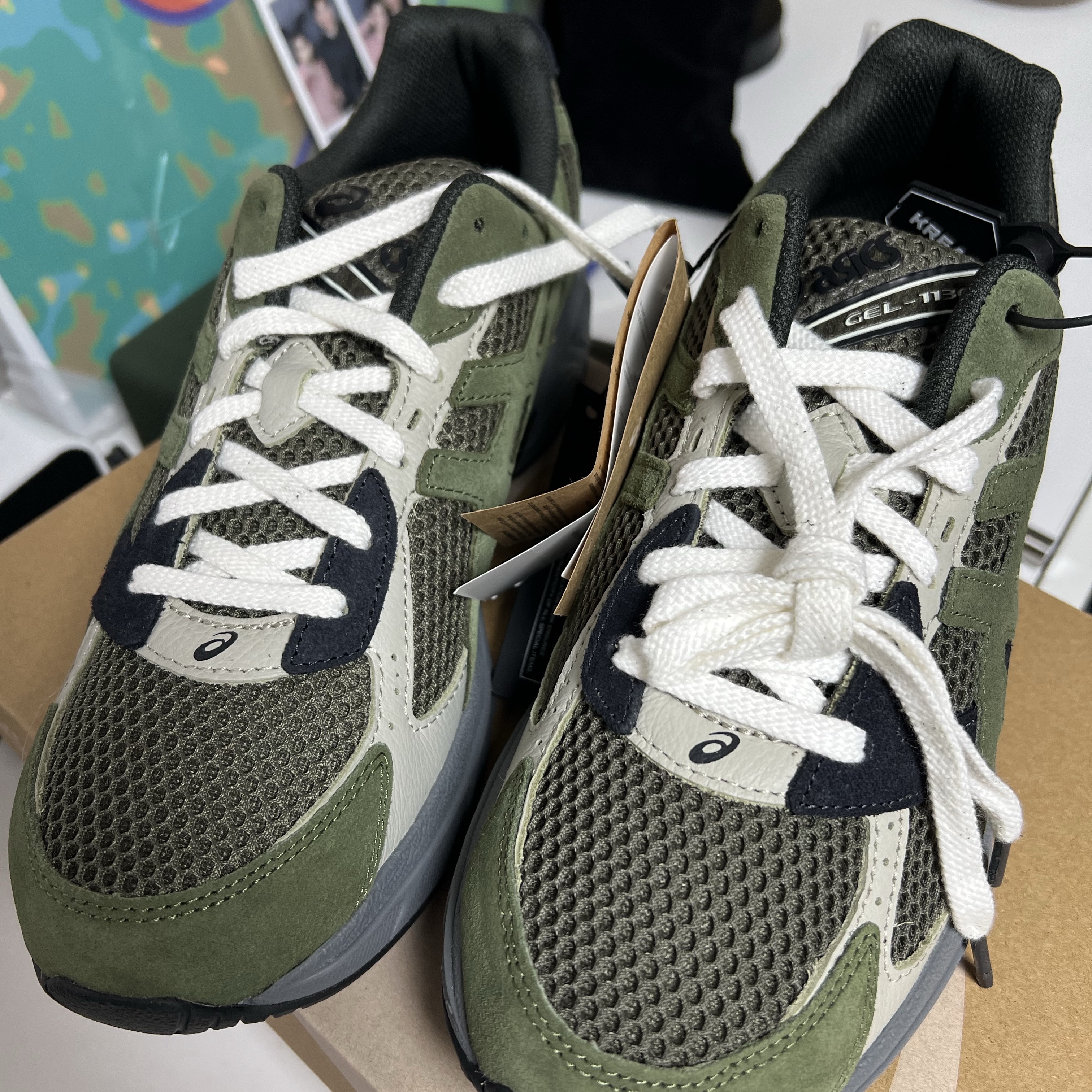 Asics Gel-1130 SMU Olive Canvas Smog Green 착용 스타일 - 1